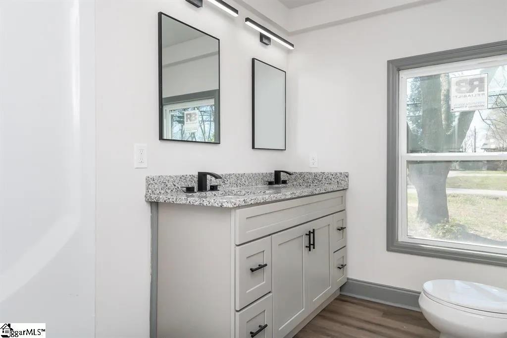 1208 W Main Street Property Photo 13