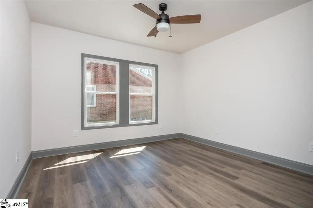 1208 W Main Street Property Photo 15