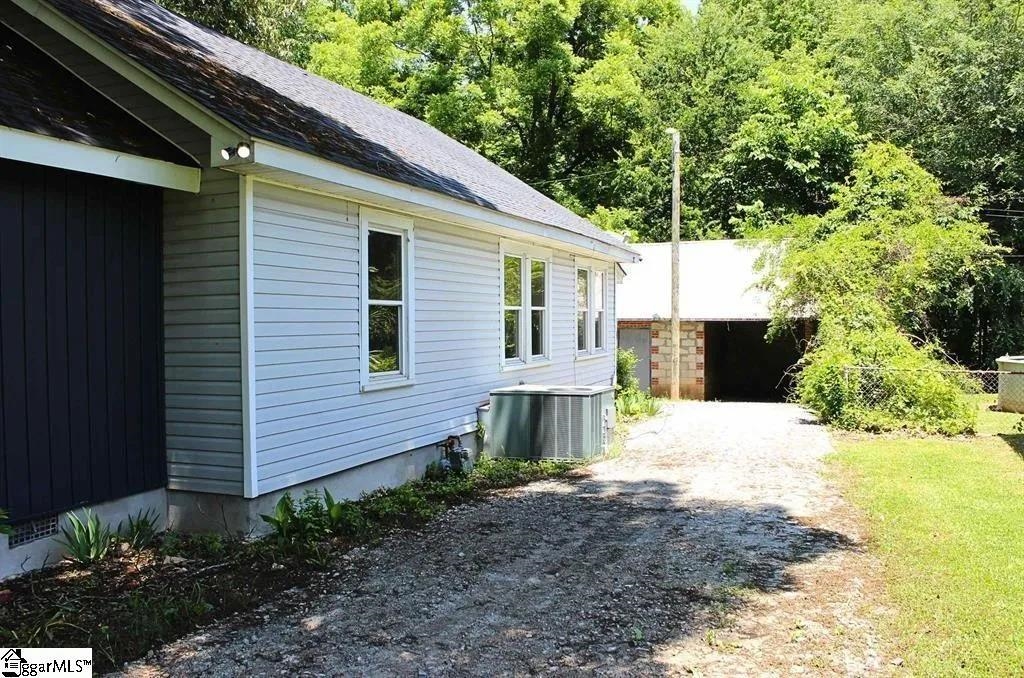 1208 W Main Street Property Photo 26