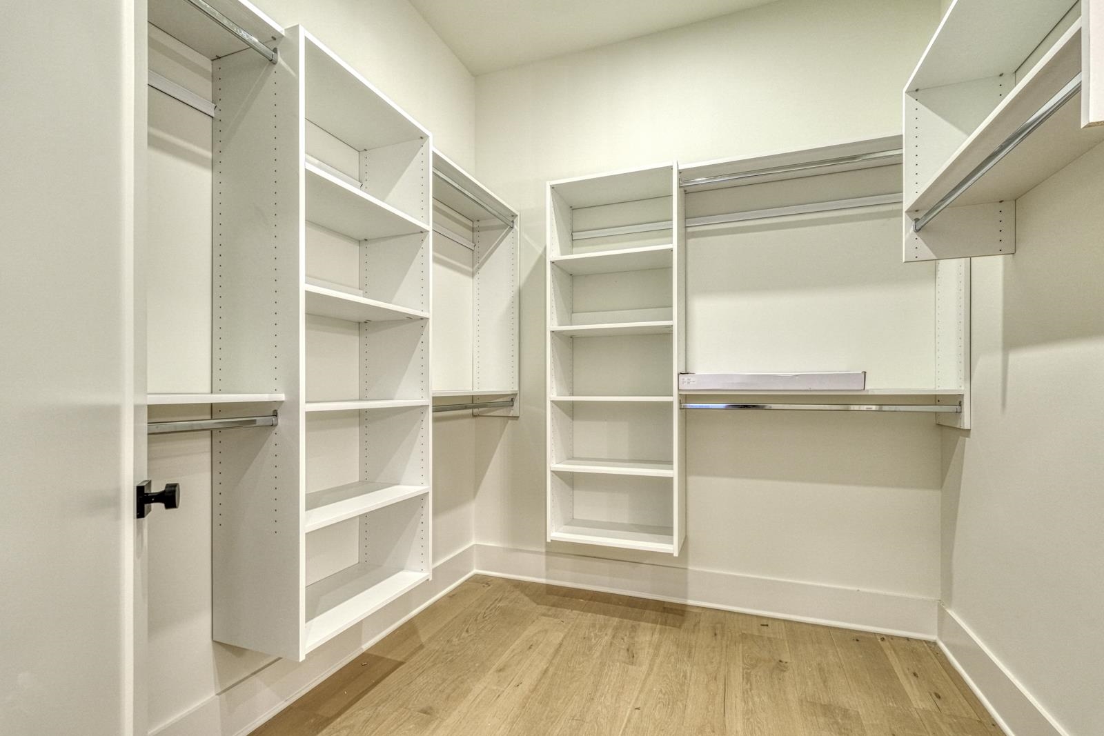 2040 Ivy Cottage Path Property Photo 19