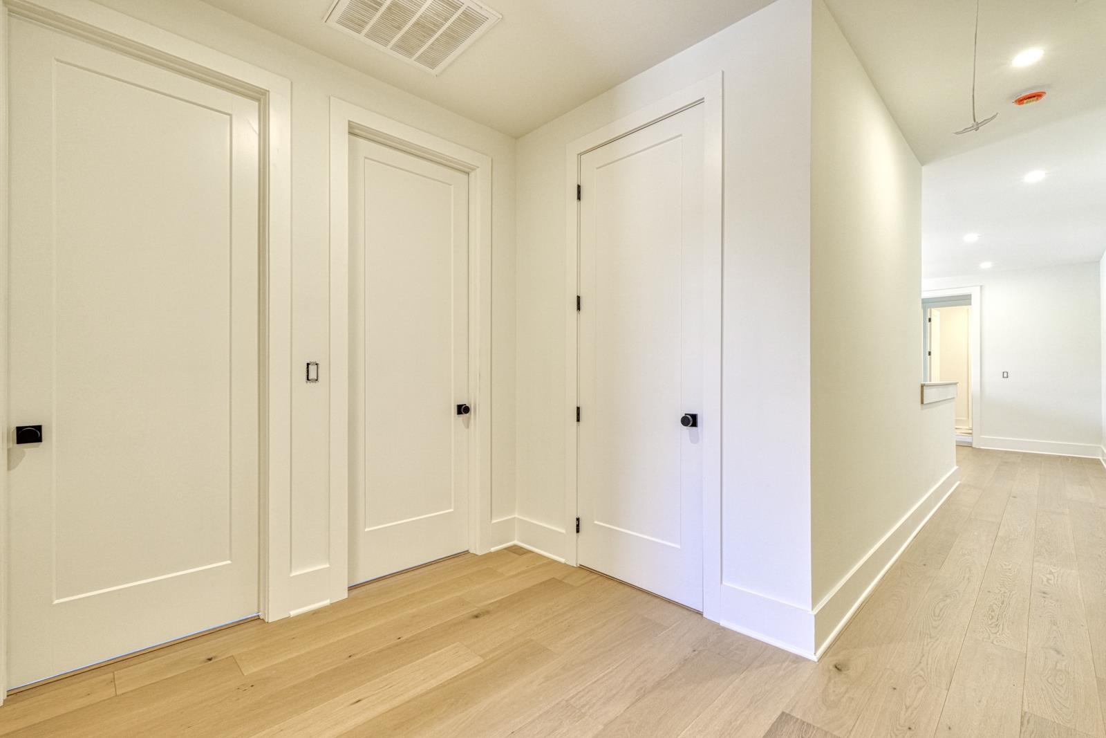 2040 Ivy Cottage Path Property Photo 25