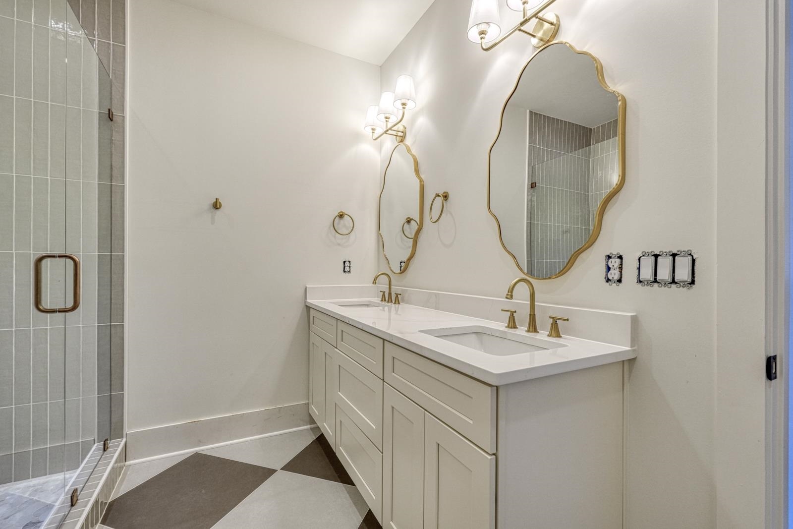 2040 Ivy Cottage Path Property Photo 29