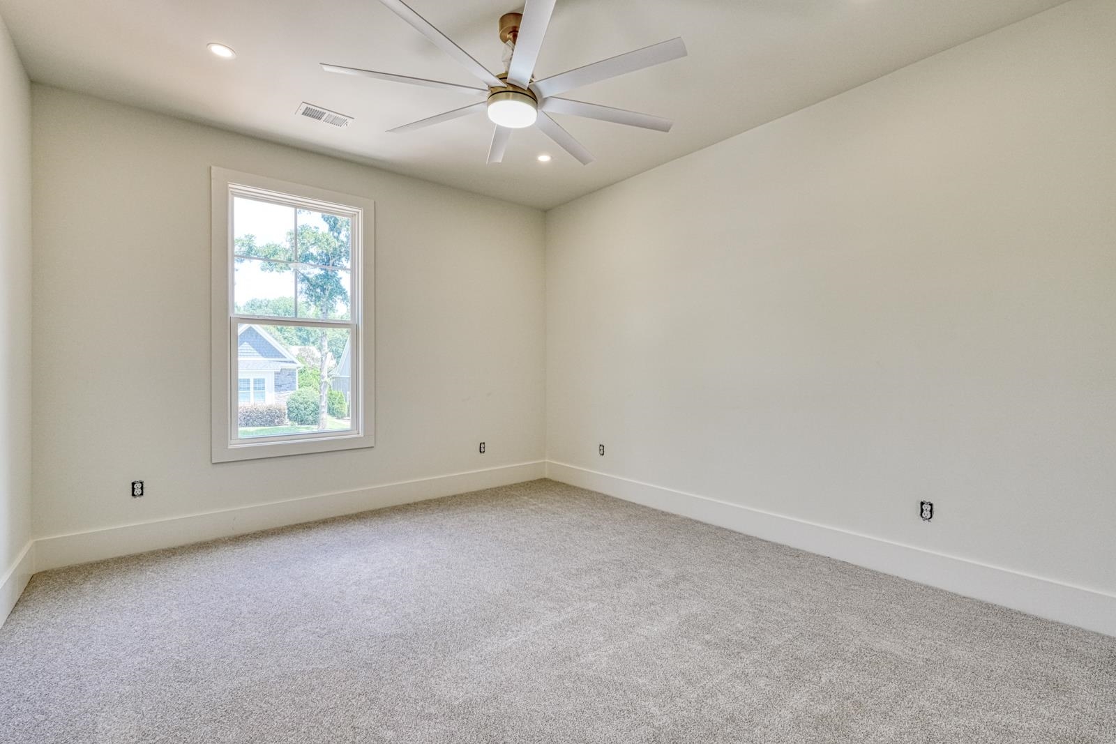 2040 Ivy Cottage Path Property Photo 37