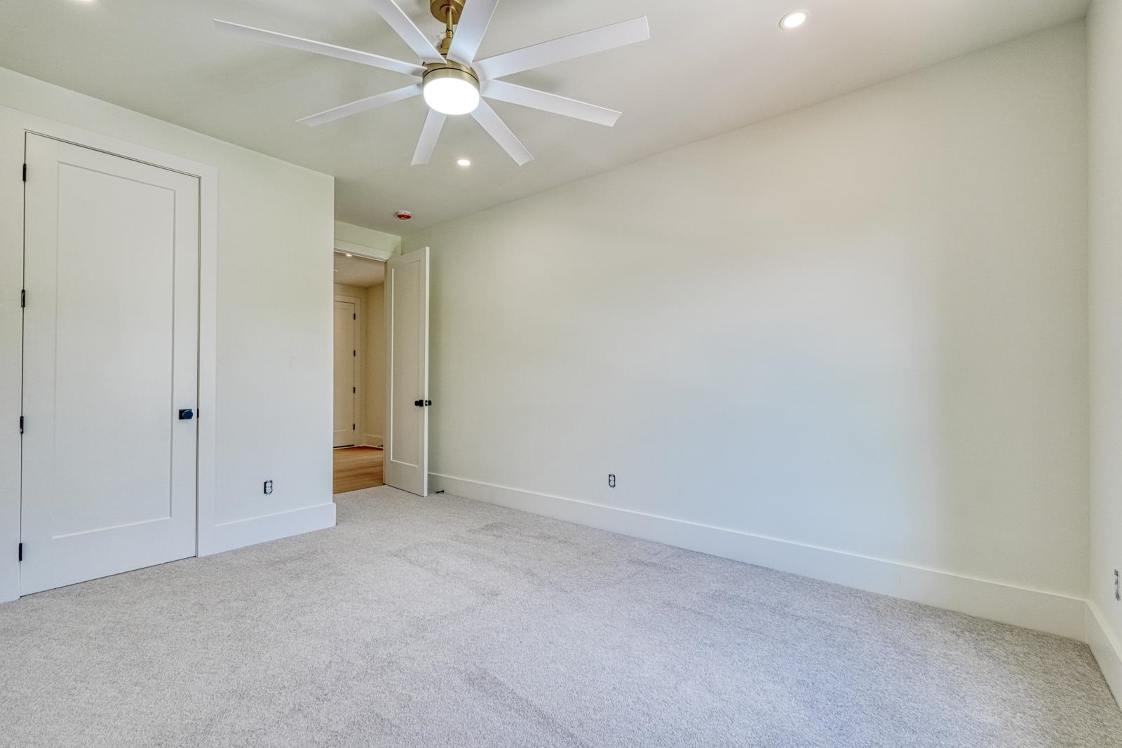 2040 Ivy Cottage Path Property Photo 39