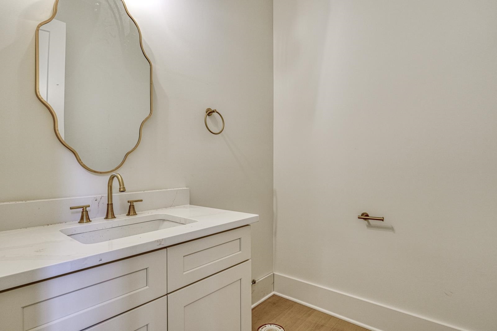 2040 Ivy Cottage Path Property Photo 45