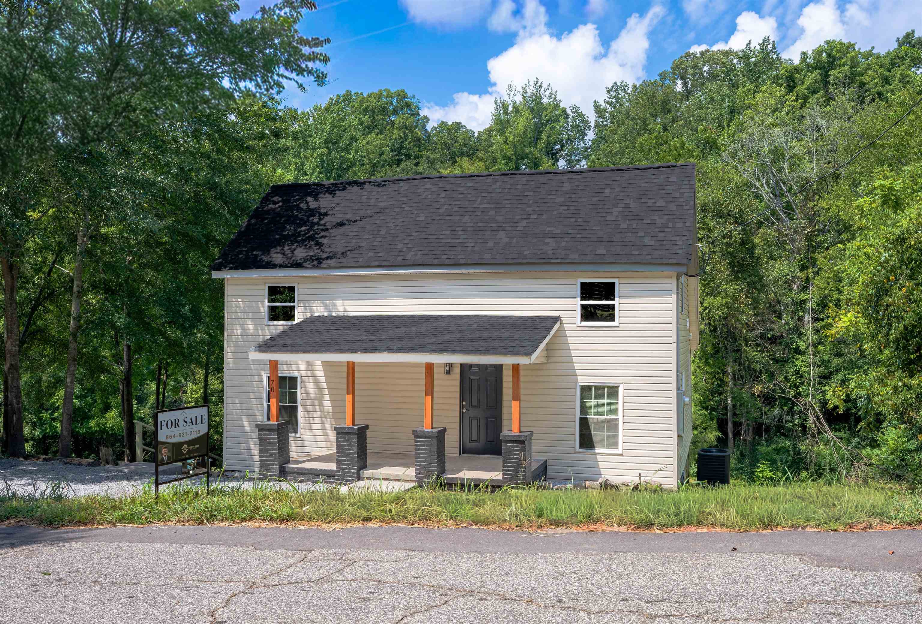 70 Clippard St Property Photo 2