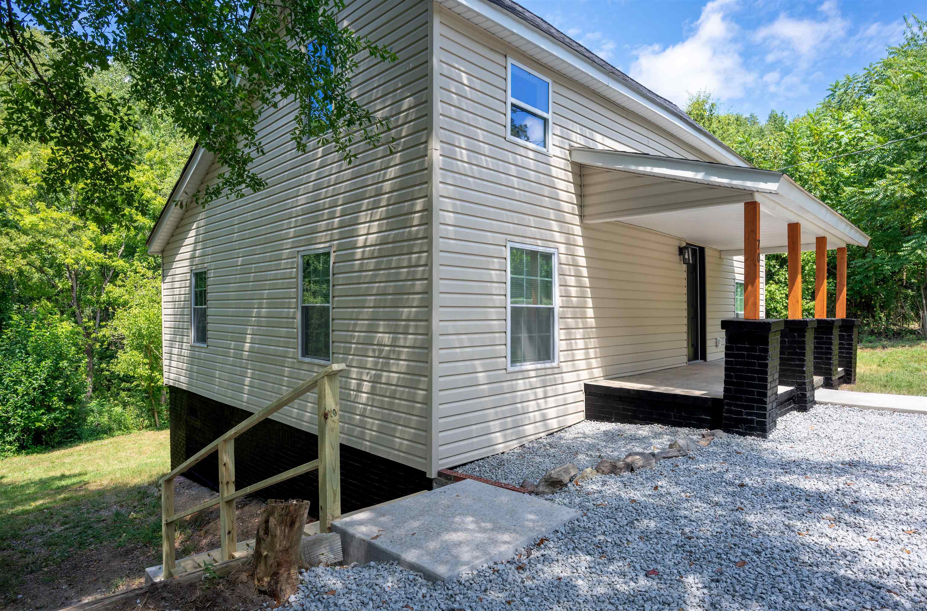 70 Clippard St Property Photo 3