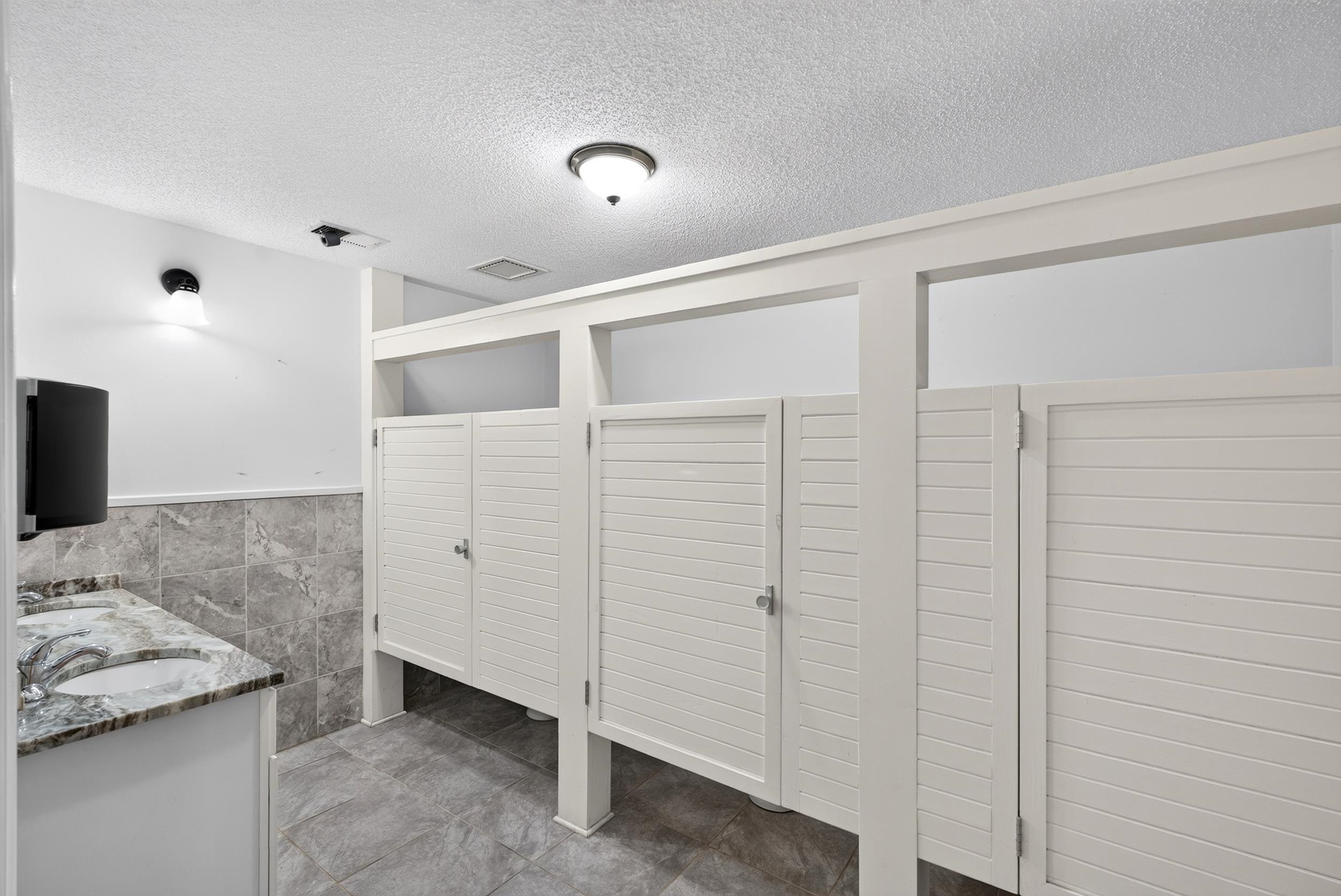 340388 Property Photo 24