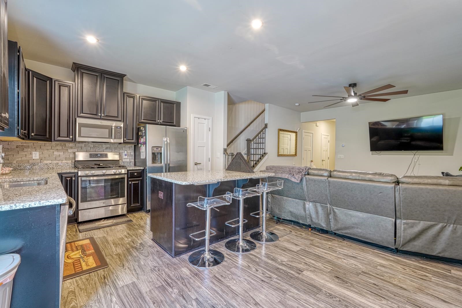 563 Preakness Property Photo 30