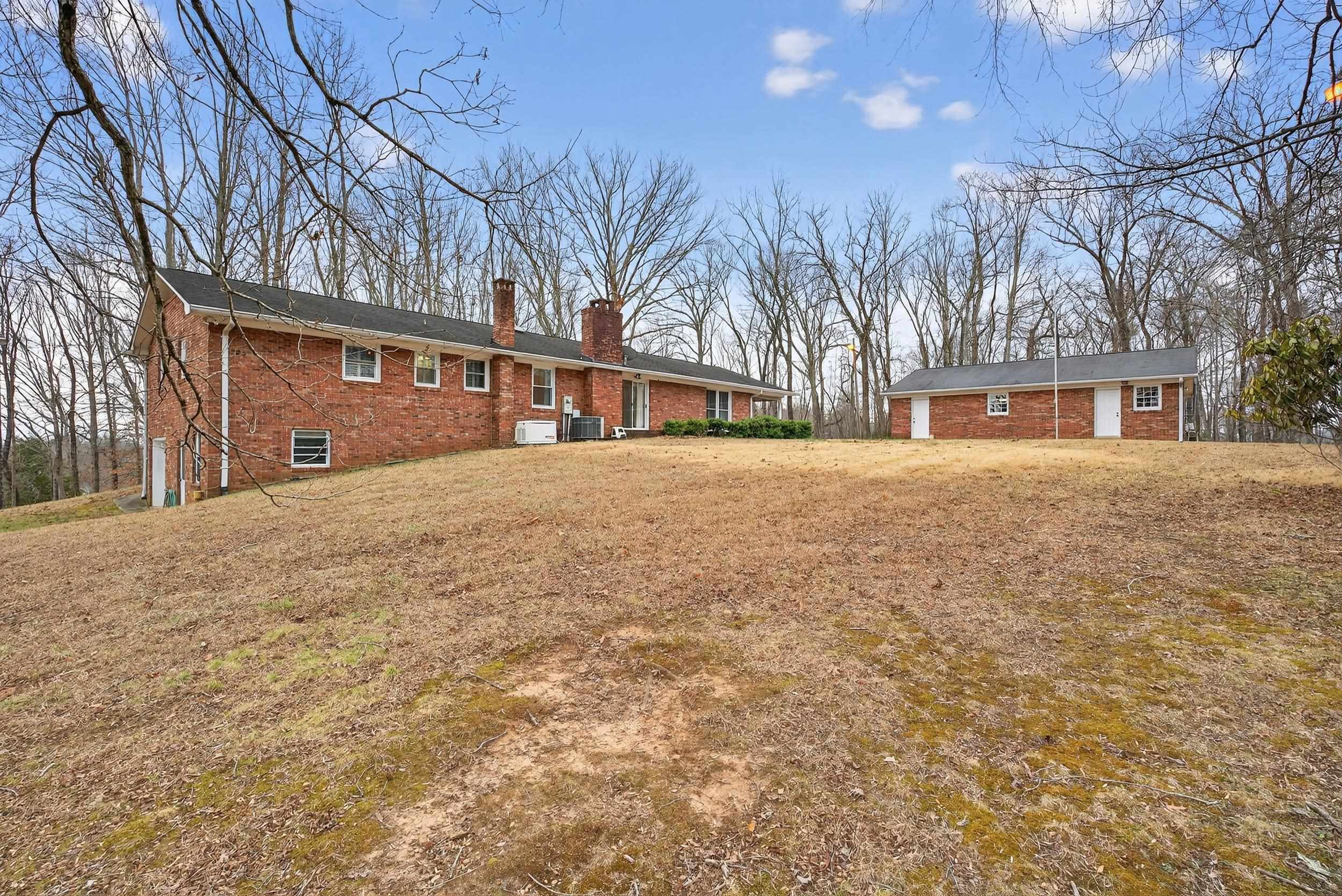 1010 Highway 14 W Highway Property Photo 4