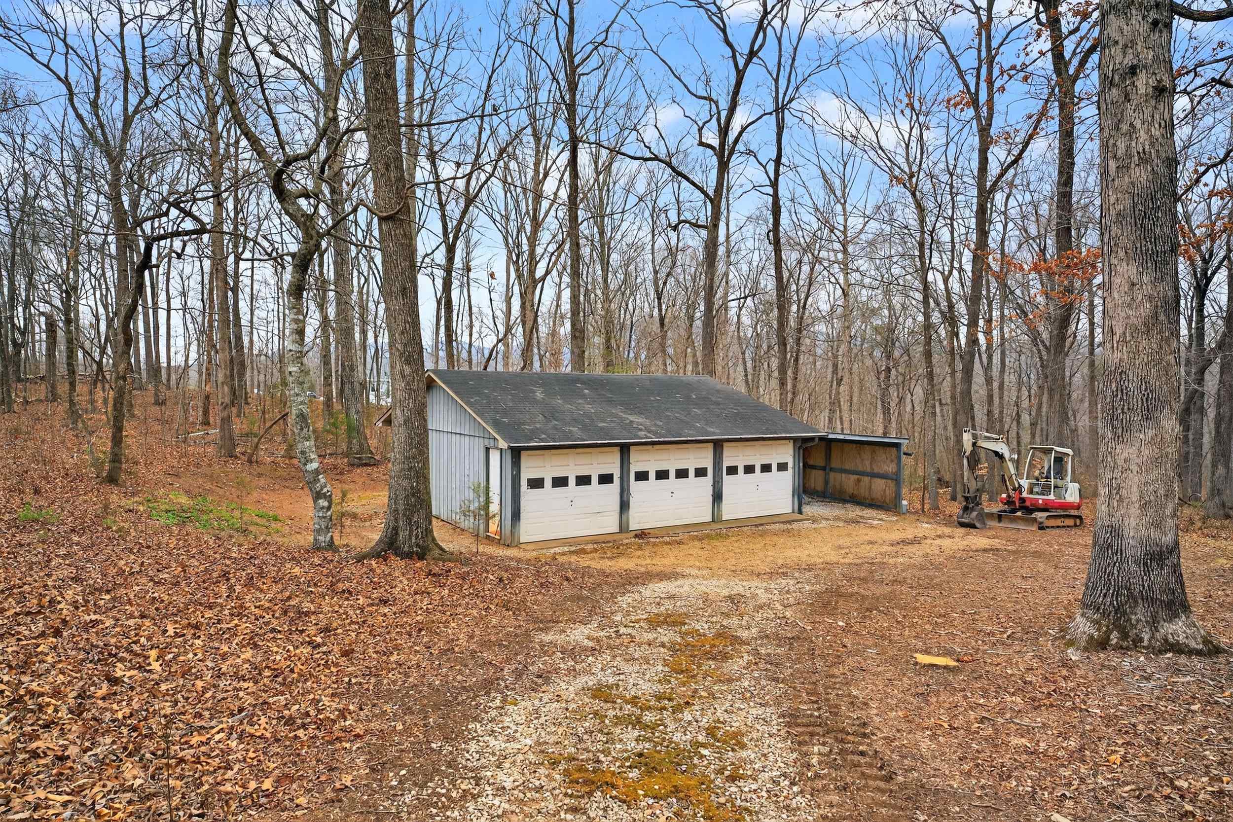 1010 Highway 14 W Highway Property Photo 6