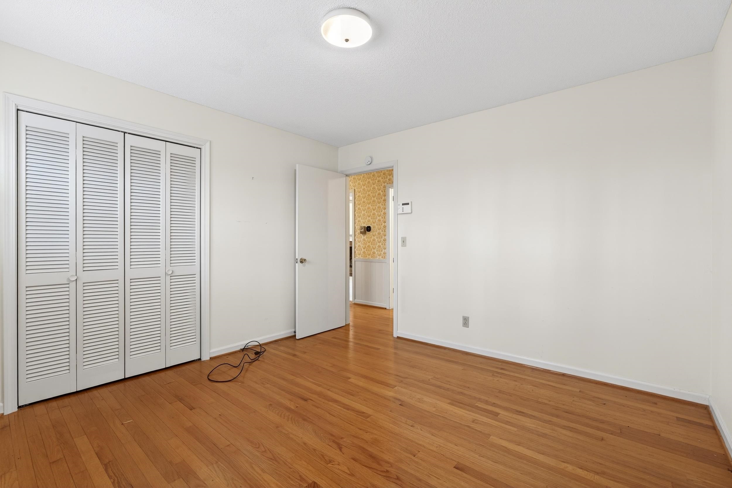 1010 Highway 14 W Highway Property Photo 29