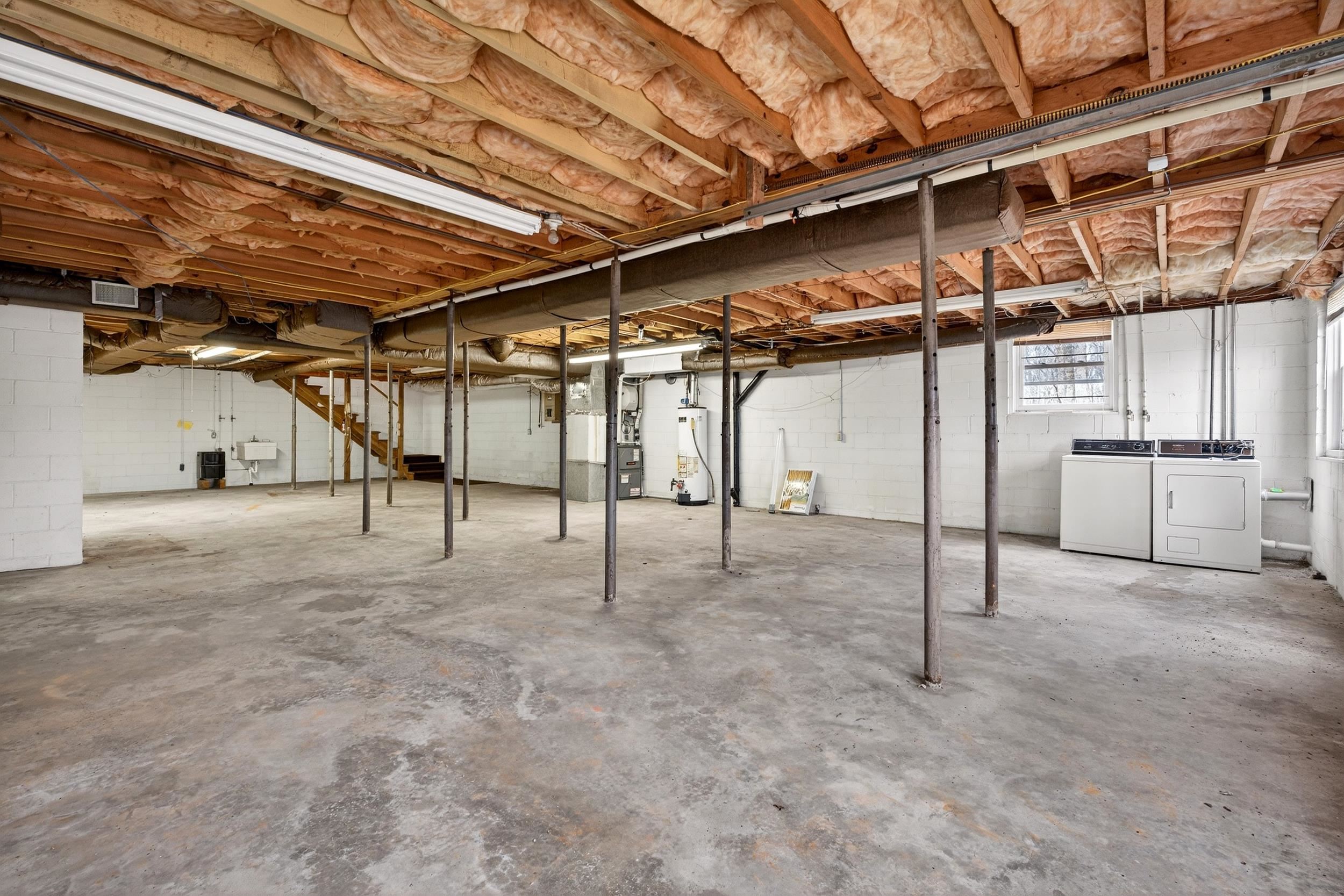 1010 Highway 14 W Highway Property Photo 32