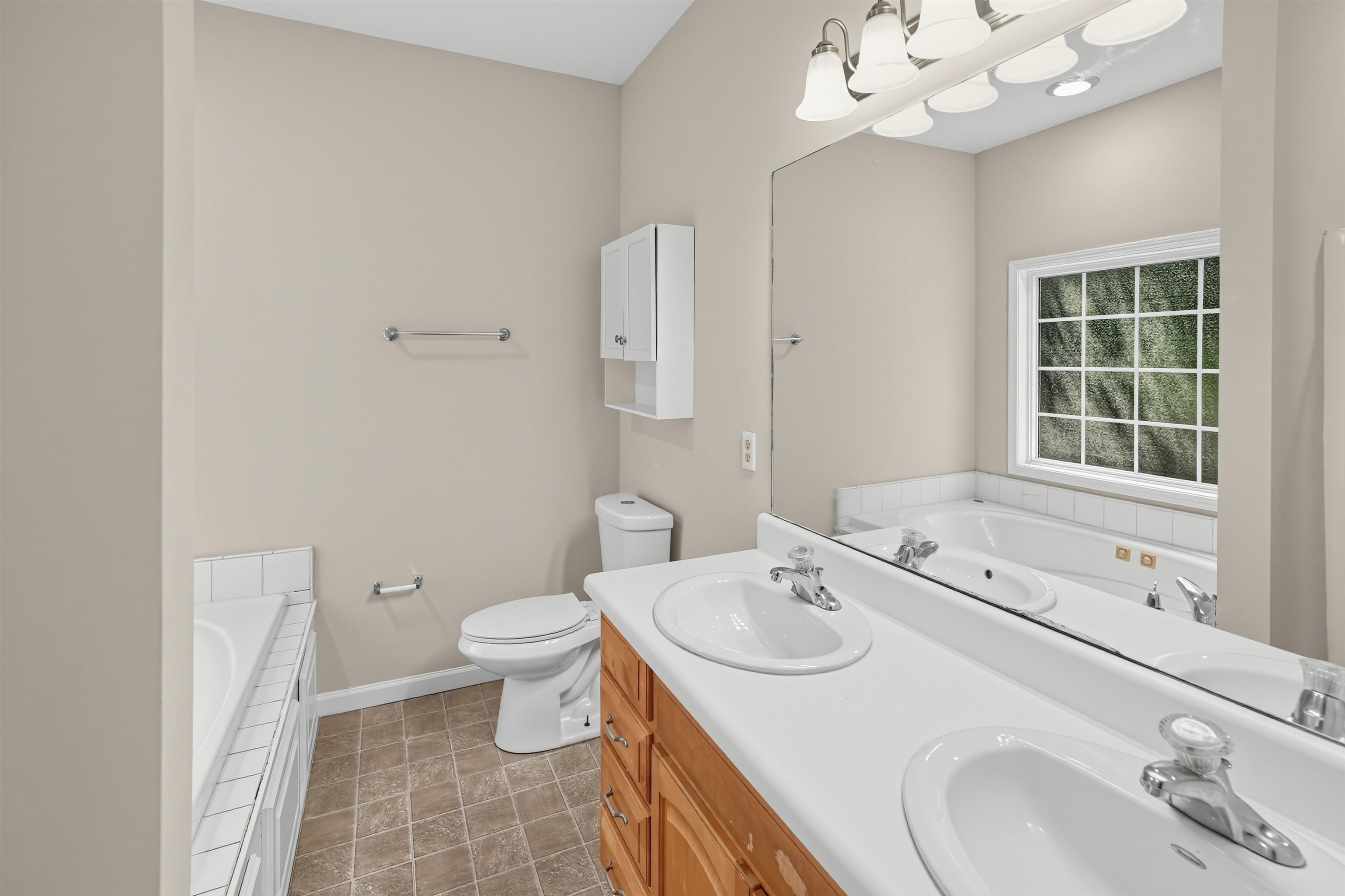 112 Ashton Lane Property Photo 23