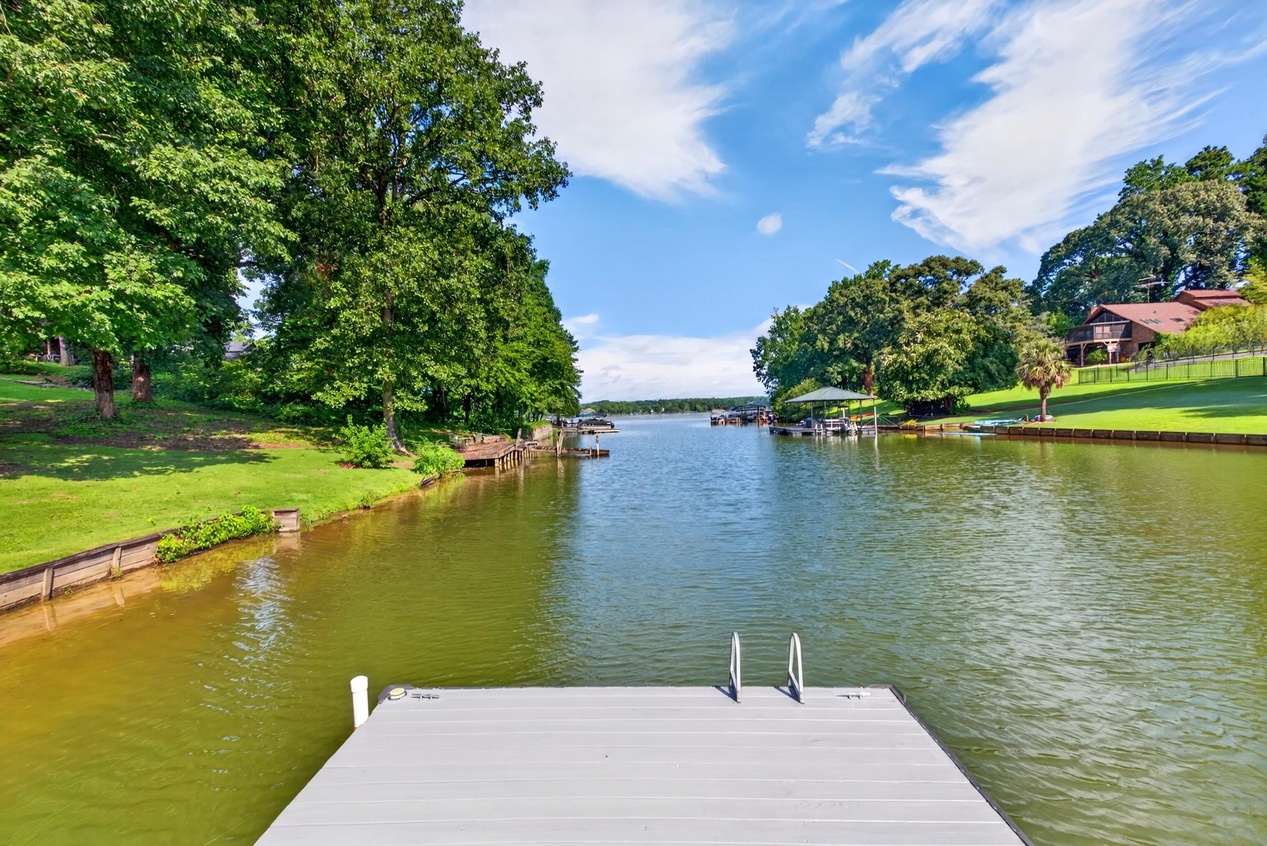 110 Lake Bowen Dr Drive Property Photo 15