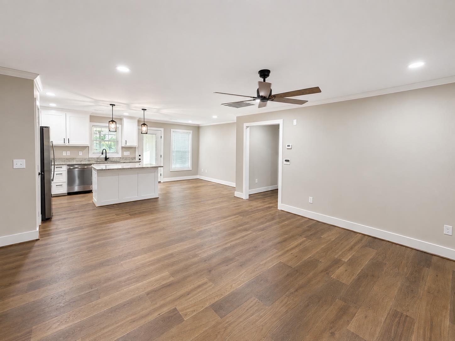 30 Whiteside Street Property Photo 7