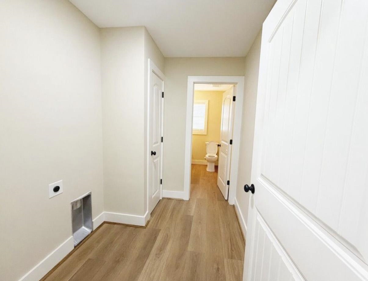 30 Whiteside Street Property Photo 13