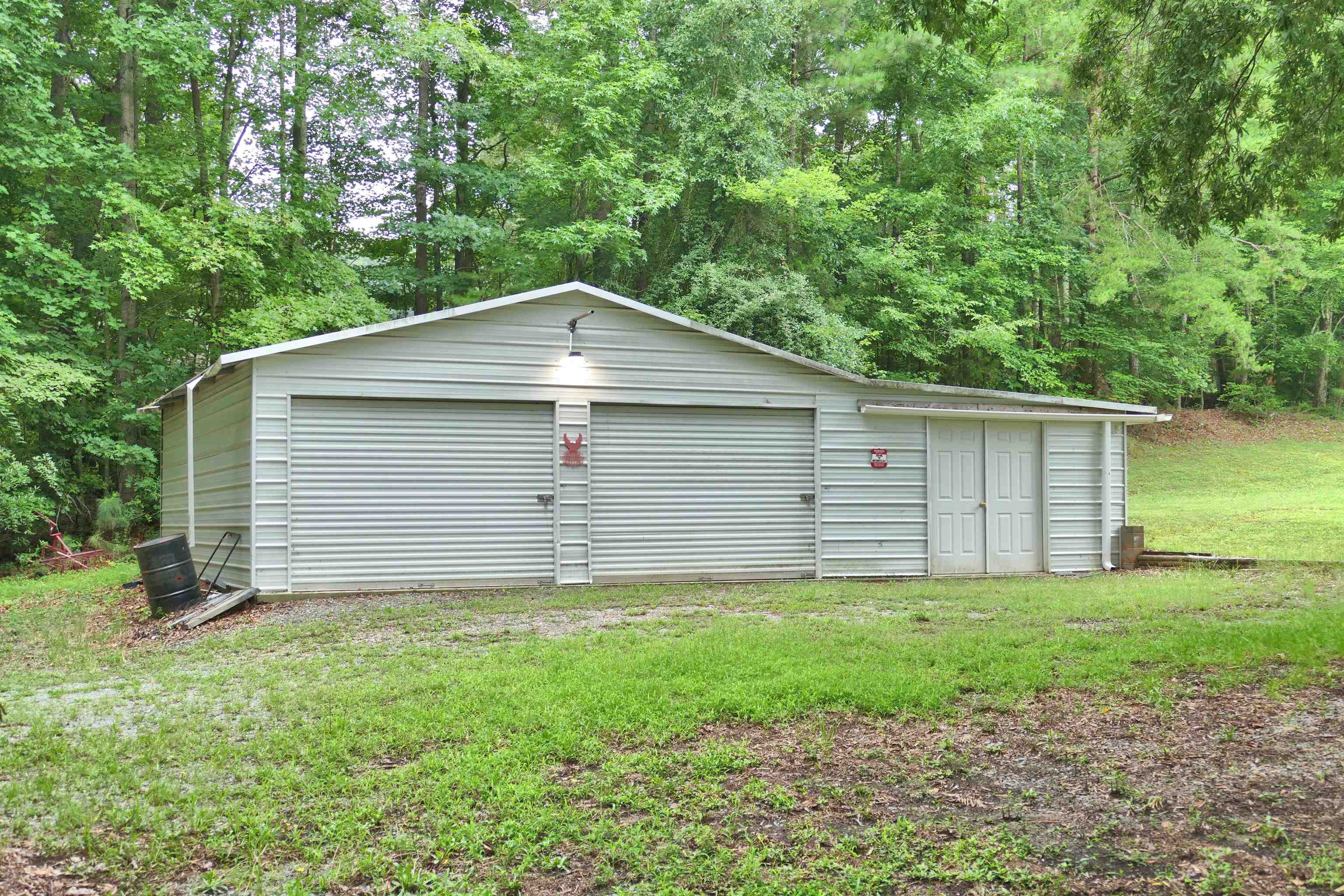424 Edgewater Dr Property Photo 27