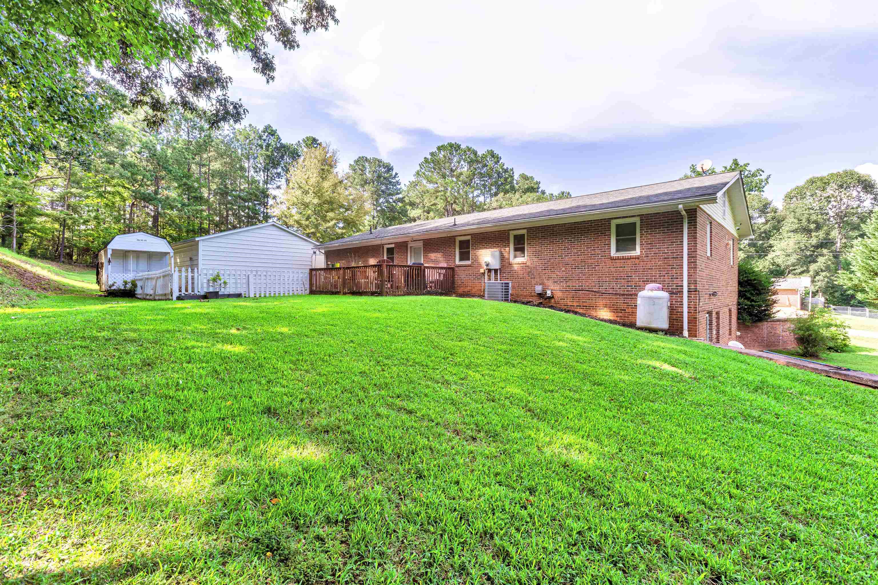 424 Edgewater Dr Property Photo 34