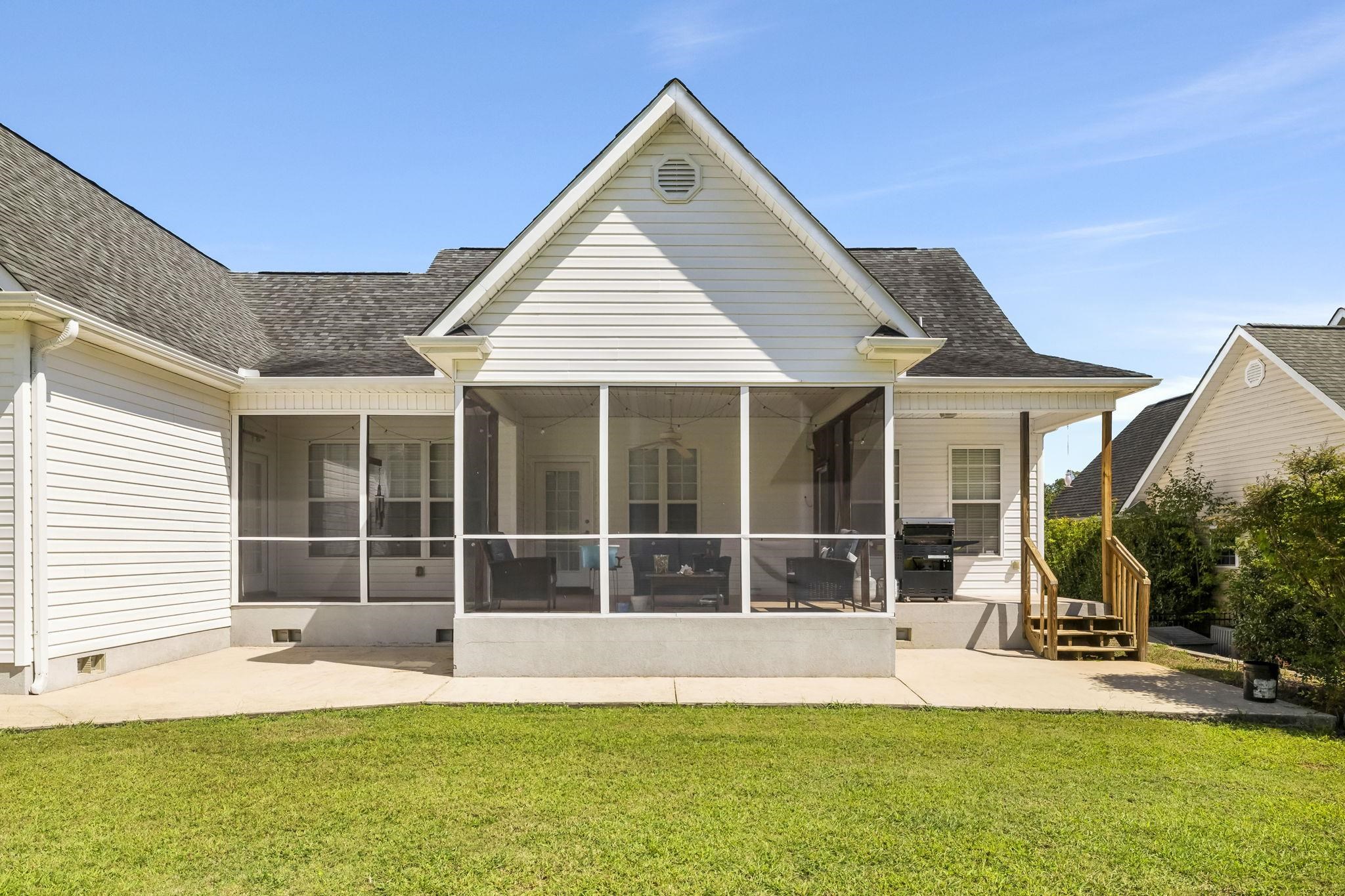 139 Riverwalk Drive Property Photo 4