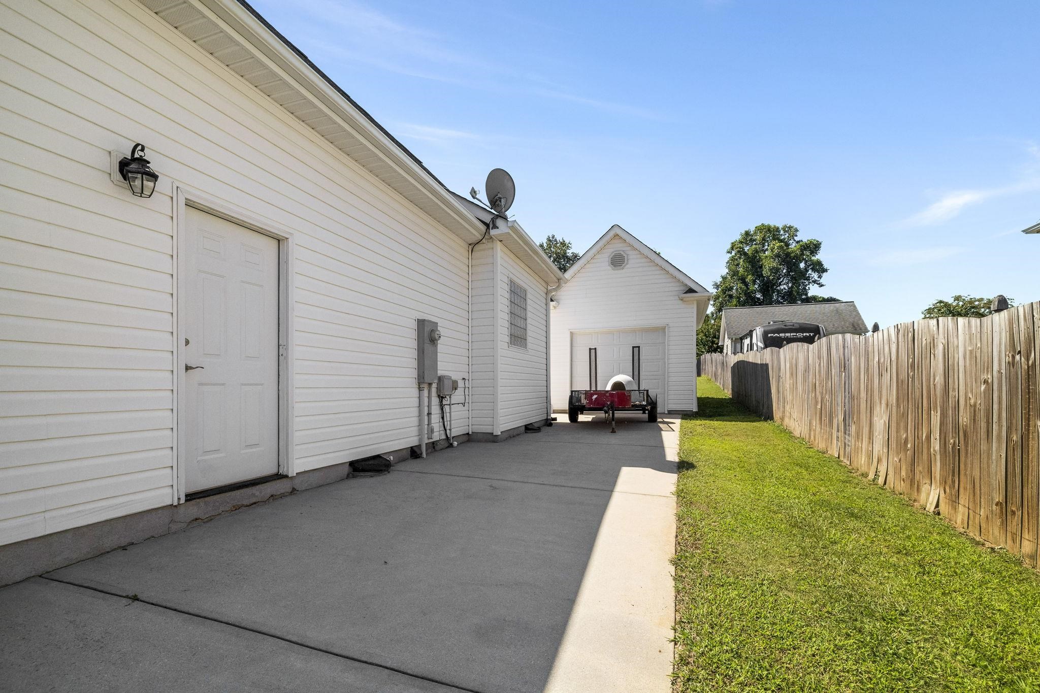 139 Riverwalk Drive Property Photo 14