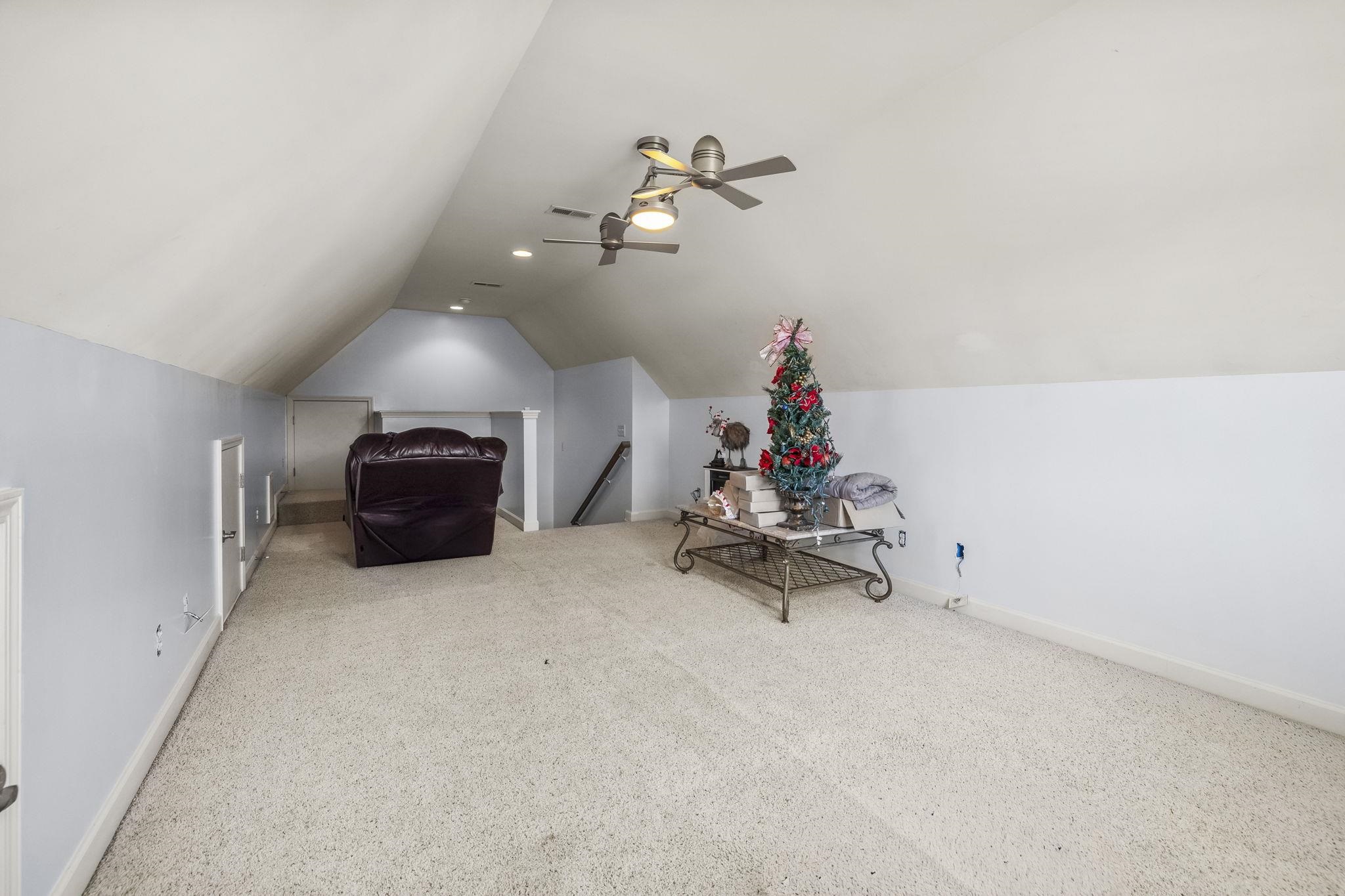 139 Riverwalk Drive Property Photo 18