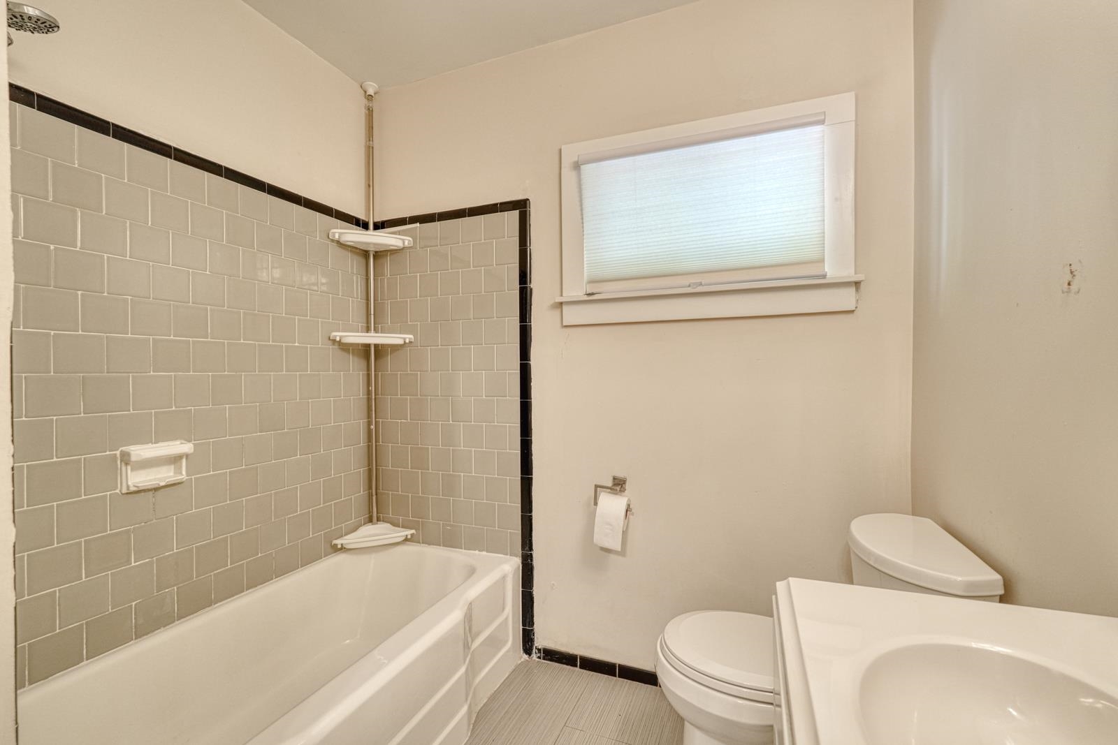 724 Ridgedale Dr Property Photo 22