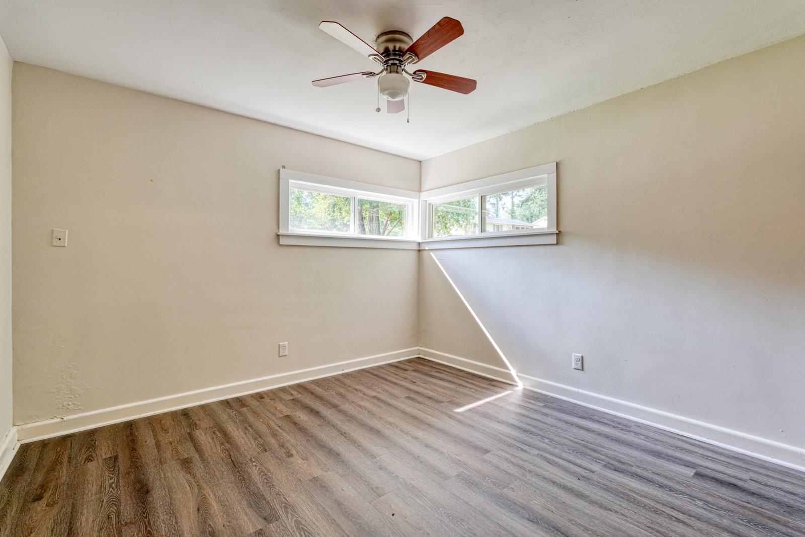 724 Ridgedale Dr Property Photo 23
