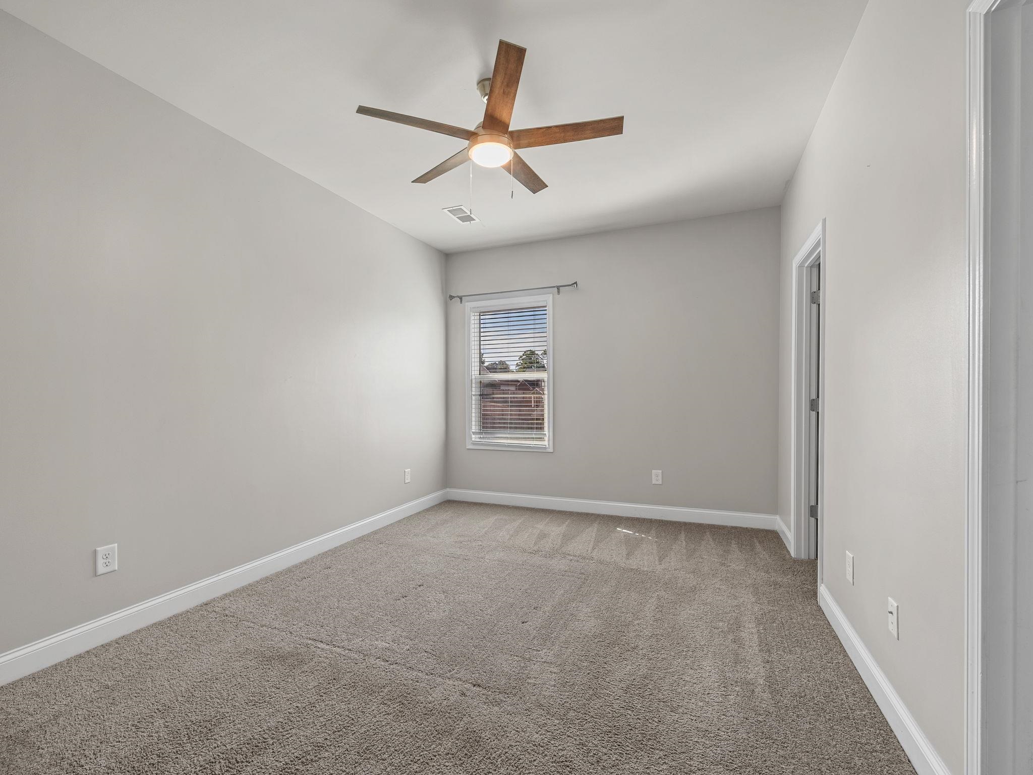 190 Colfax Drive Property Photo 27