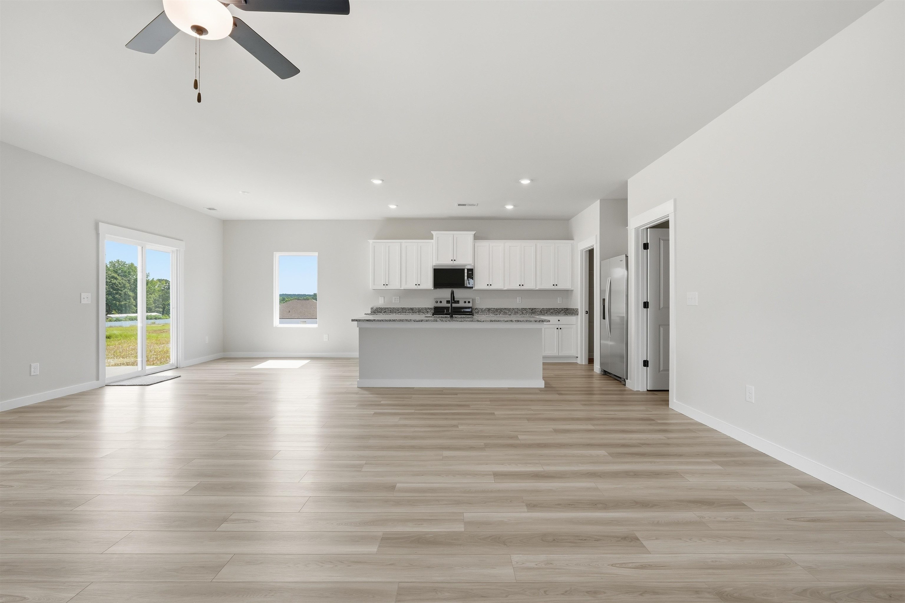 407 West Claywalk Road Property Photo 3