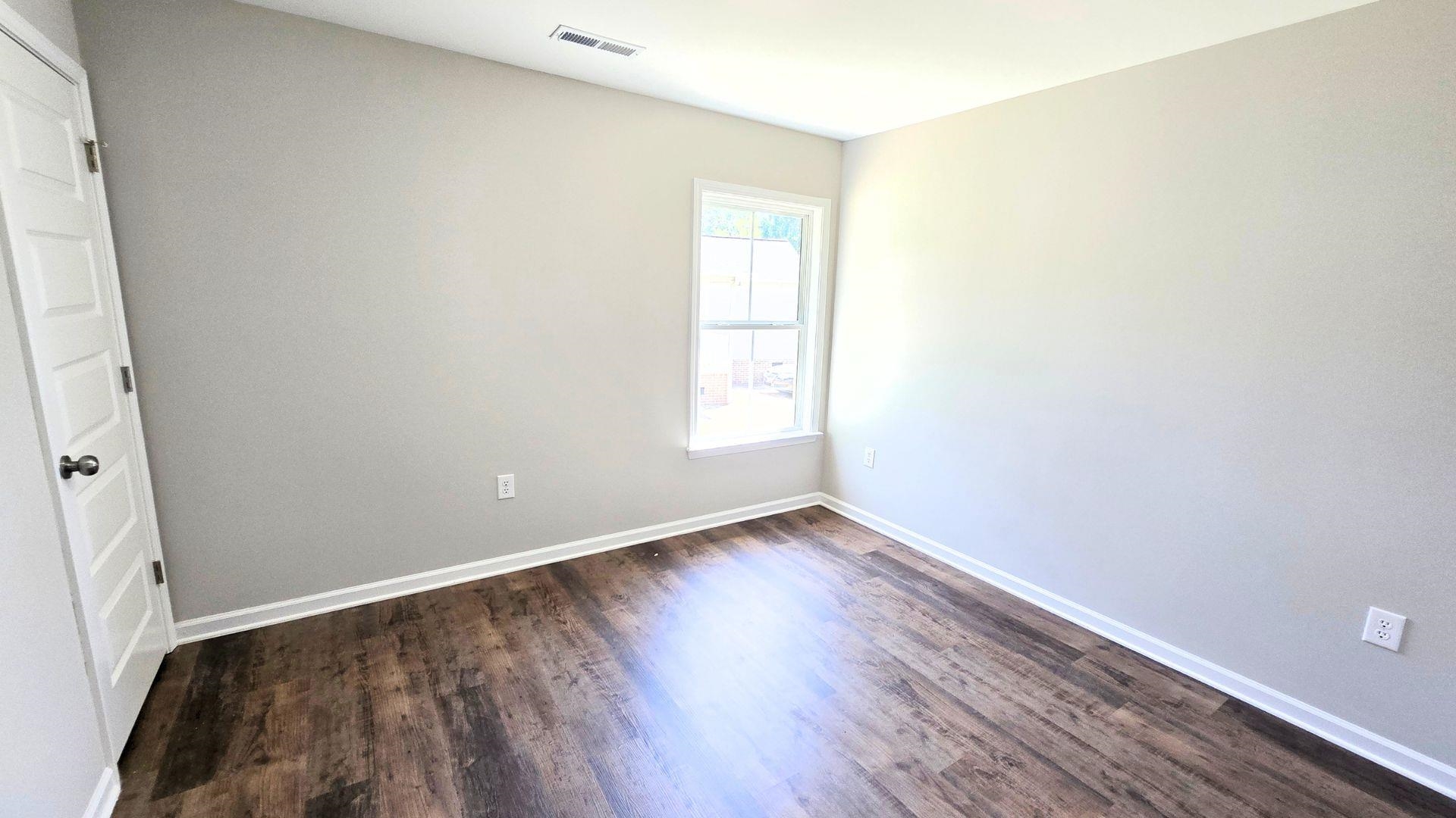595 Vernon Street Property Photo 9