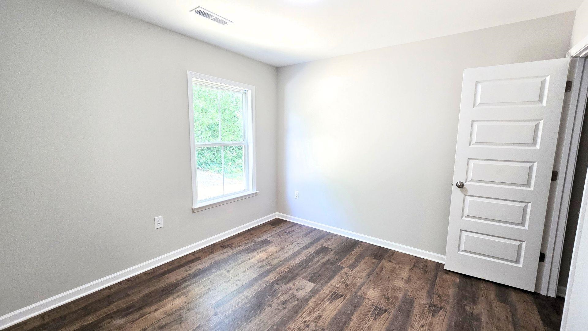 595 Vernon Street Property Photo 10