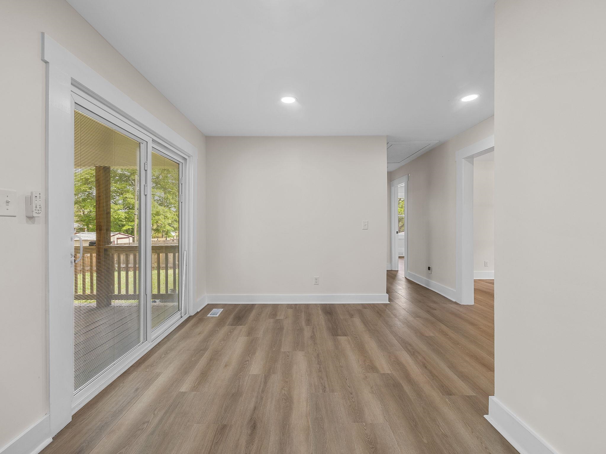 609 Ashwood Drive Property Photo 15