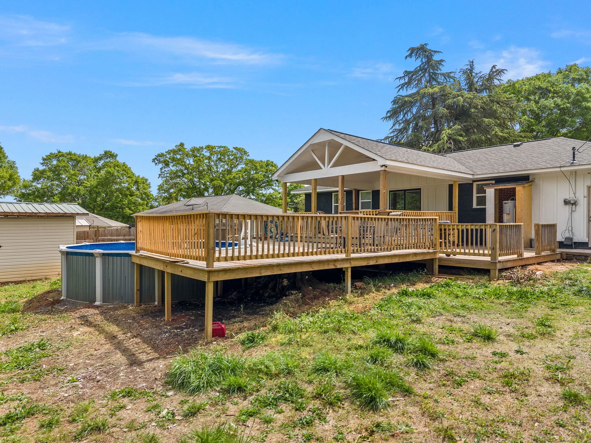 609 Ashwood Drive Property Photo 31