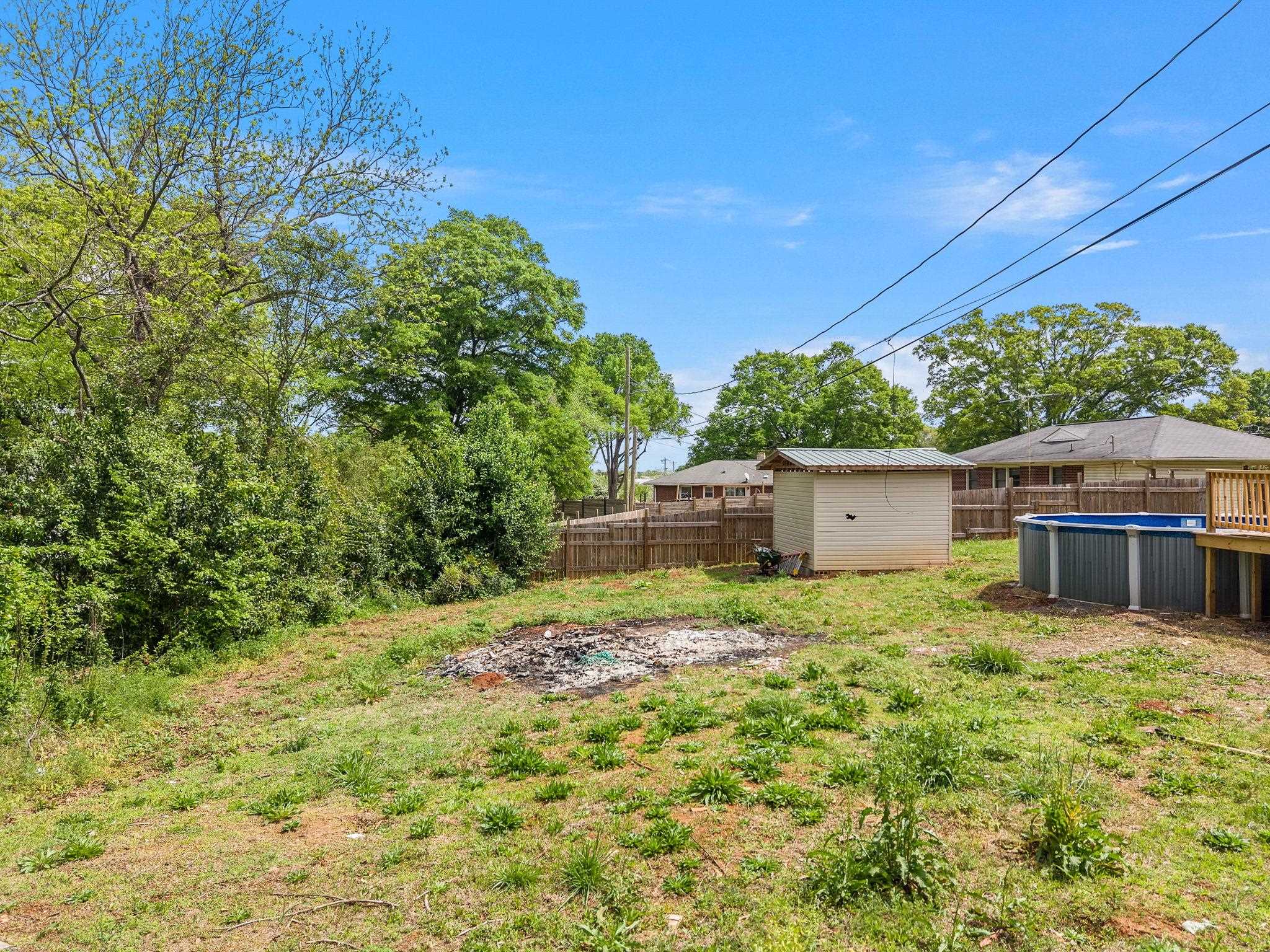 609 Ashwood Drive Property Photo 35