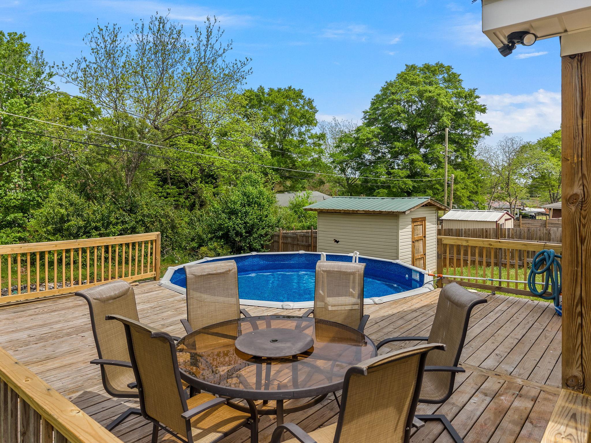 609 Ashwood Drive Property Photo 40