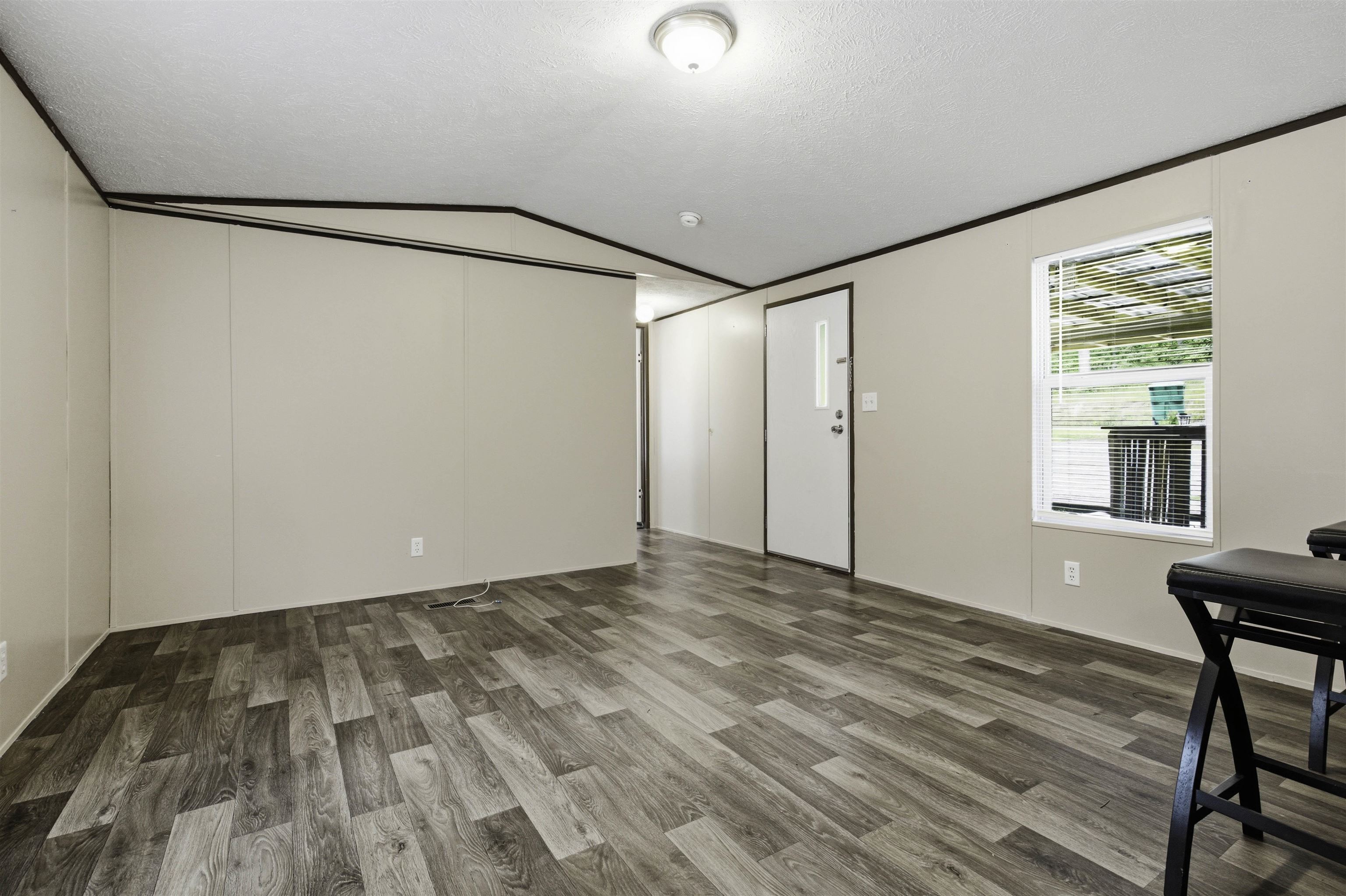 790 Lookout Tower Road Property Photo 5