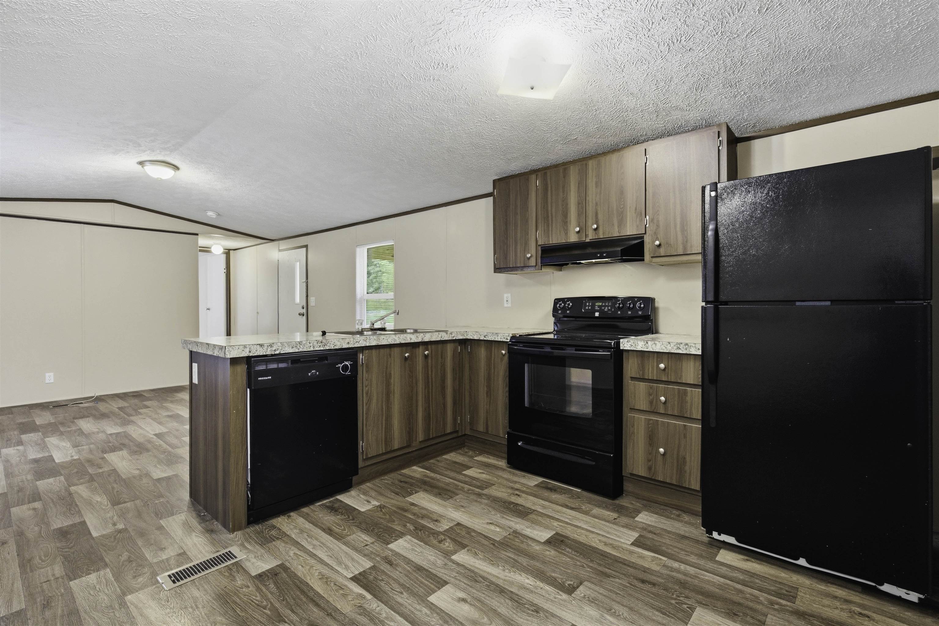 790 Lookout Tower Road Property Photo 7