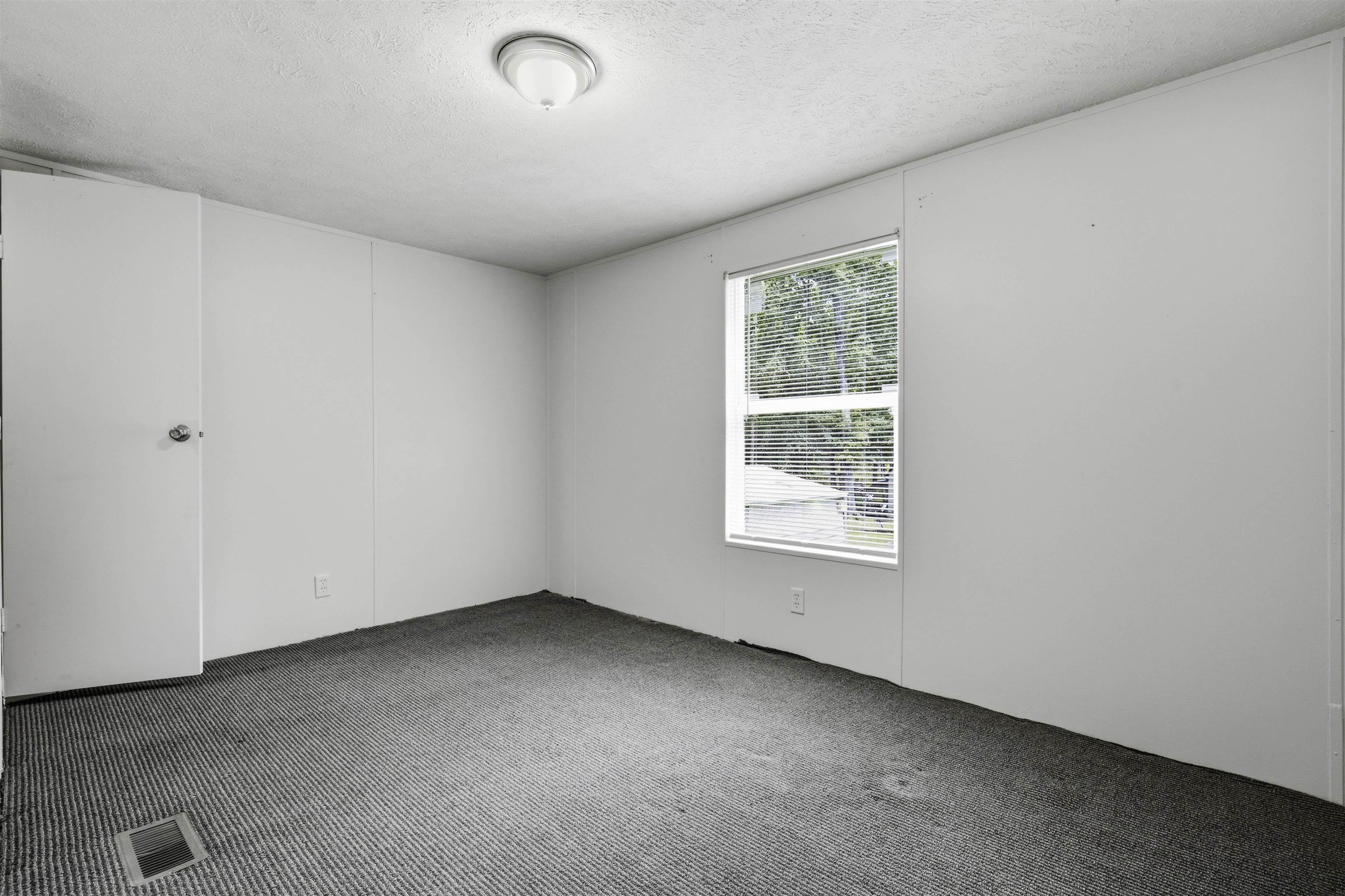 790 Lookout Tower Road Property Photo 10