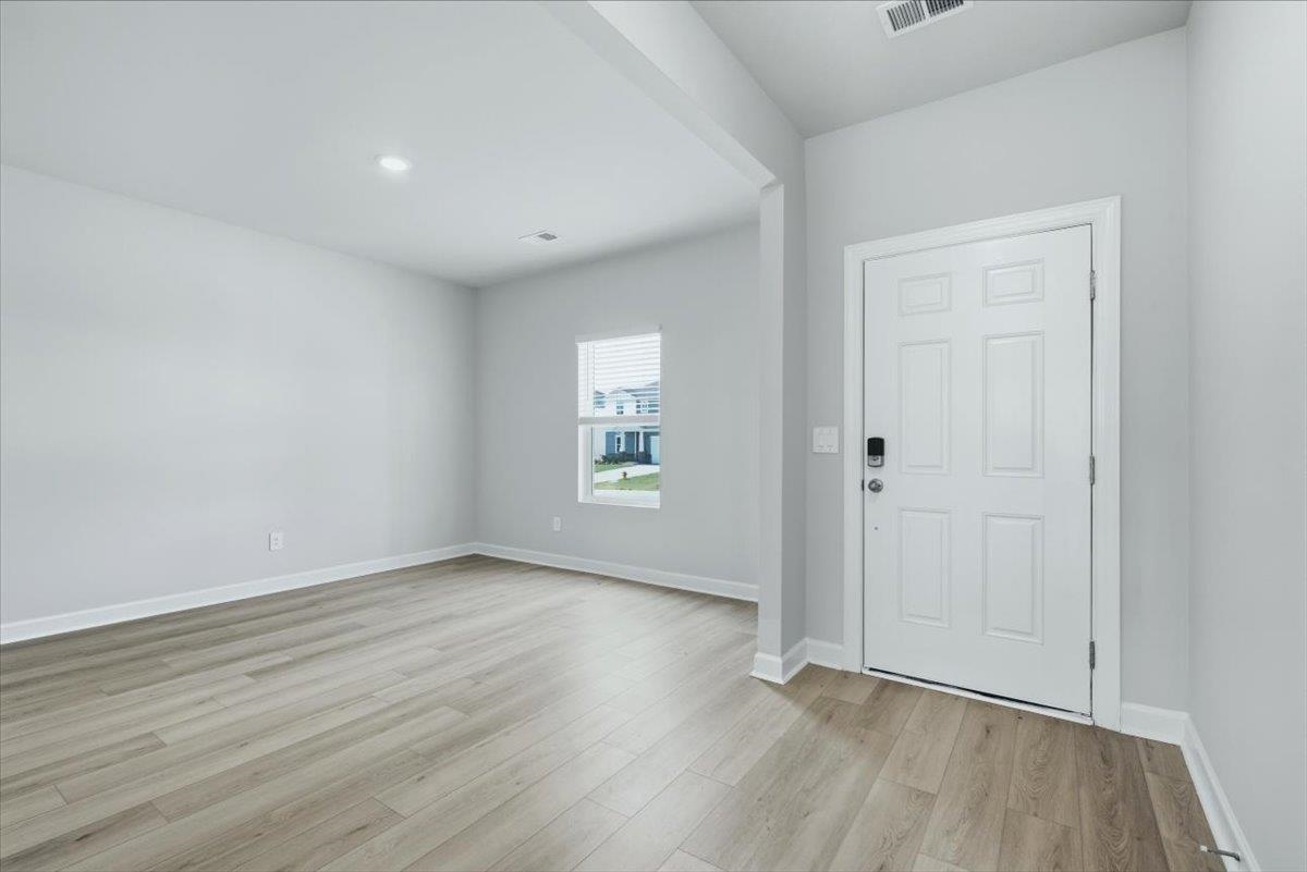 125 Gibbon Way Property Photo 5