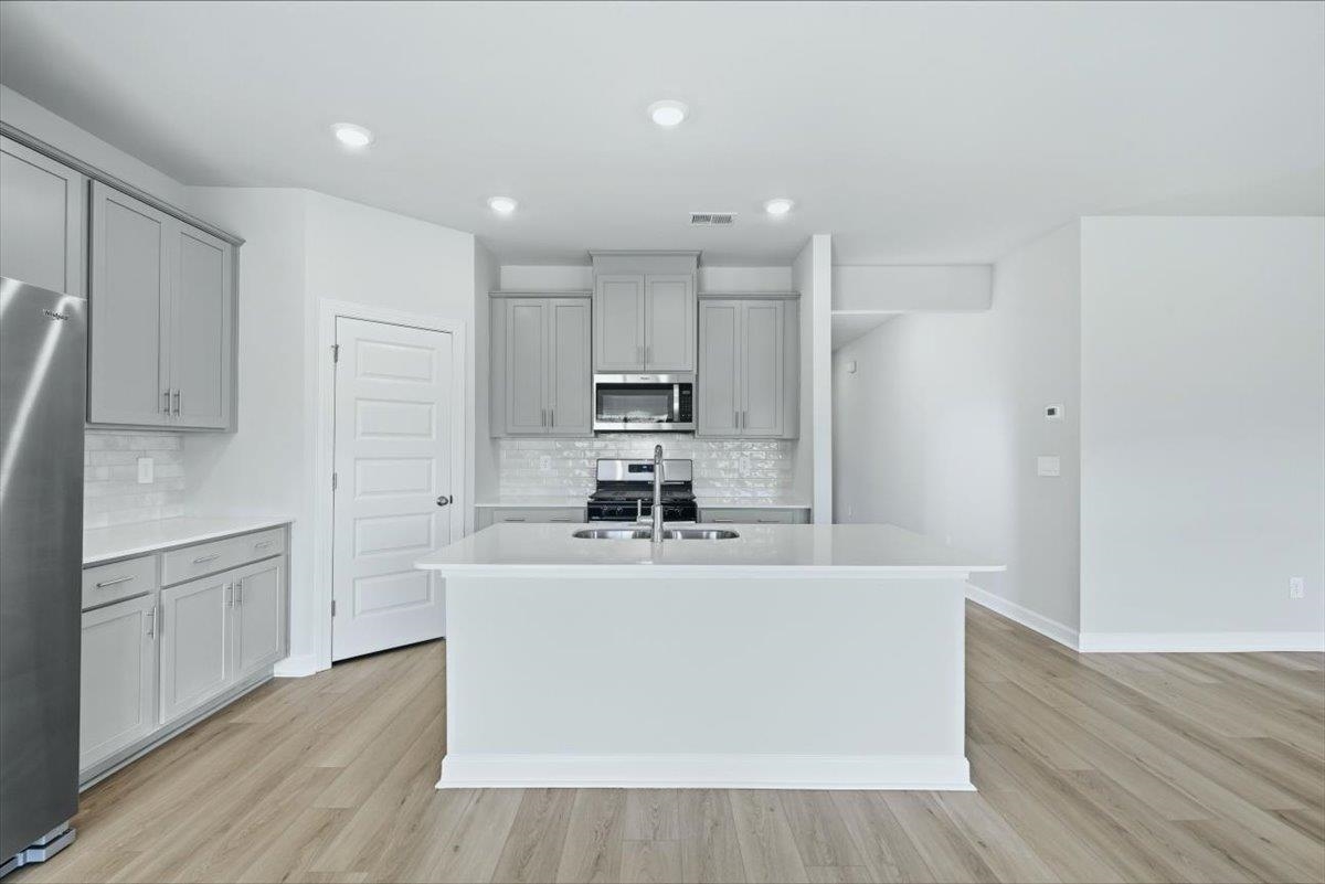 125 Gibbon Way Property Photo 8