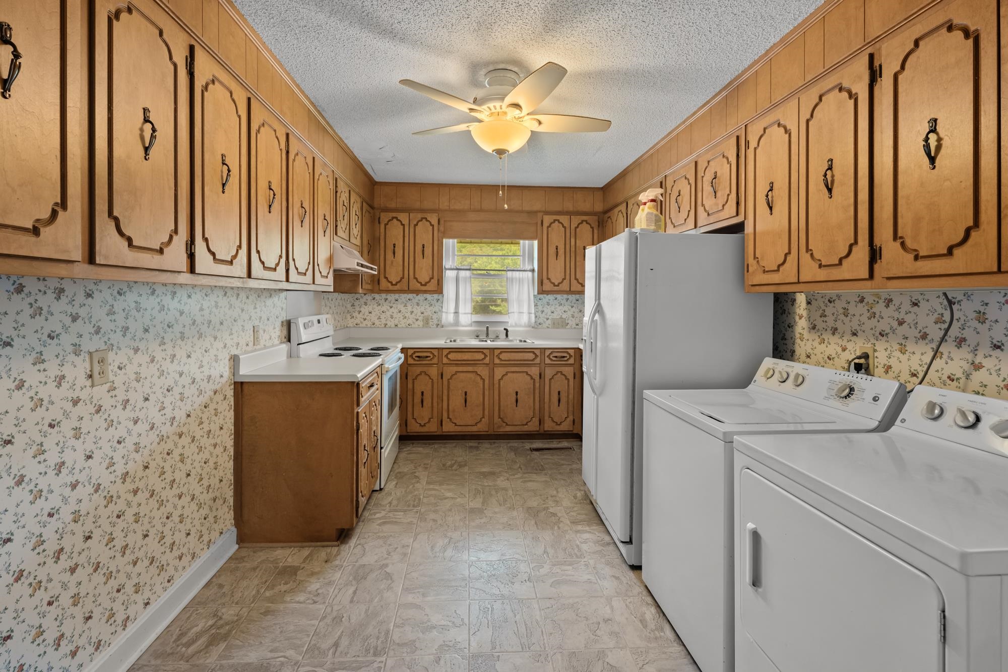 204 Catawba Street Property Photo 3