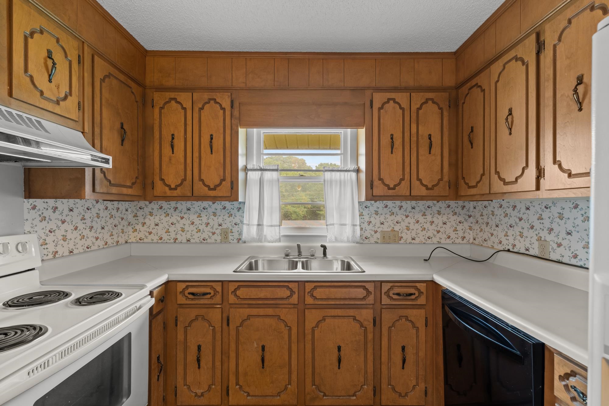 204 Catawba Street Property Photo 5
