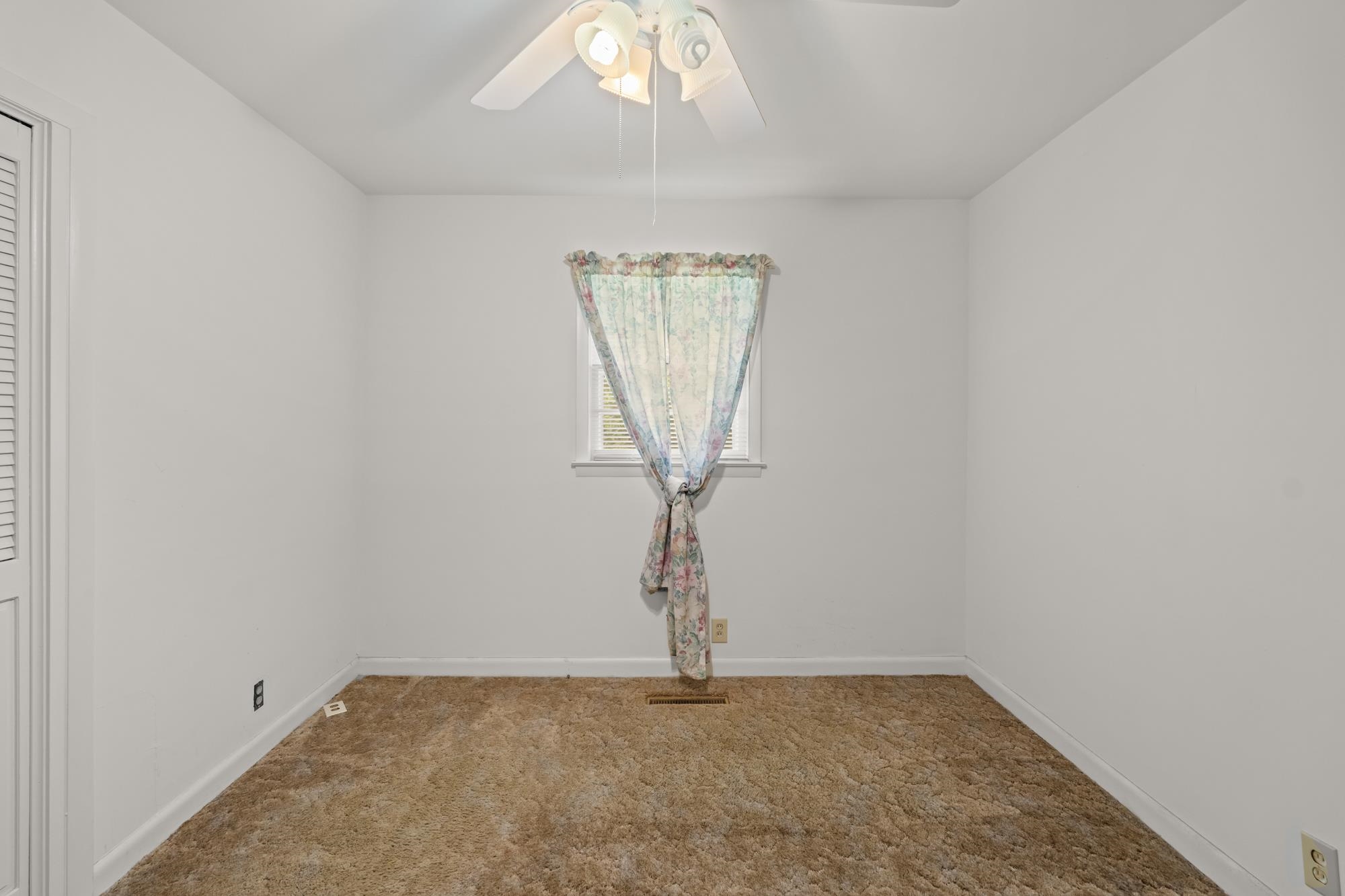 204 Catawba Street Property Photo 12