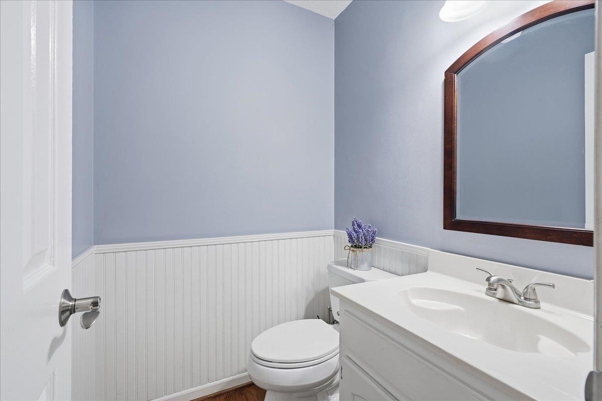 410 Thornhill Drive Property Photo 9