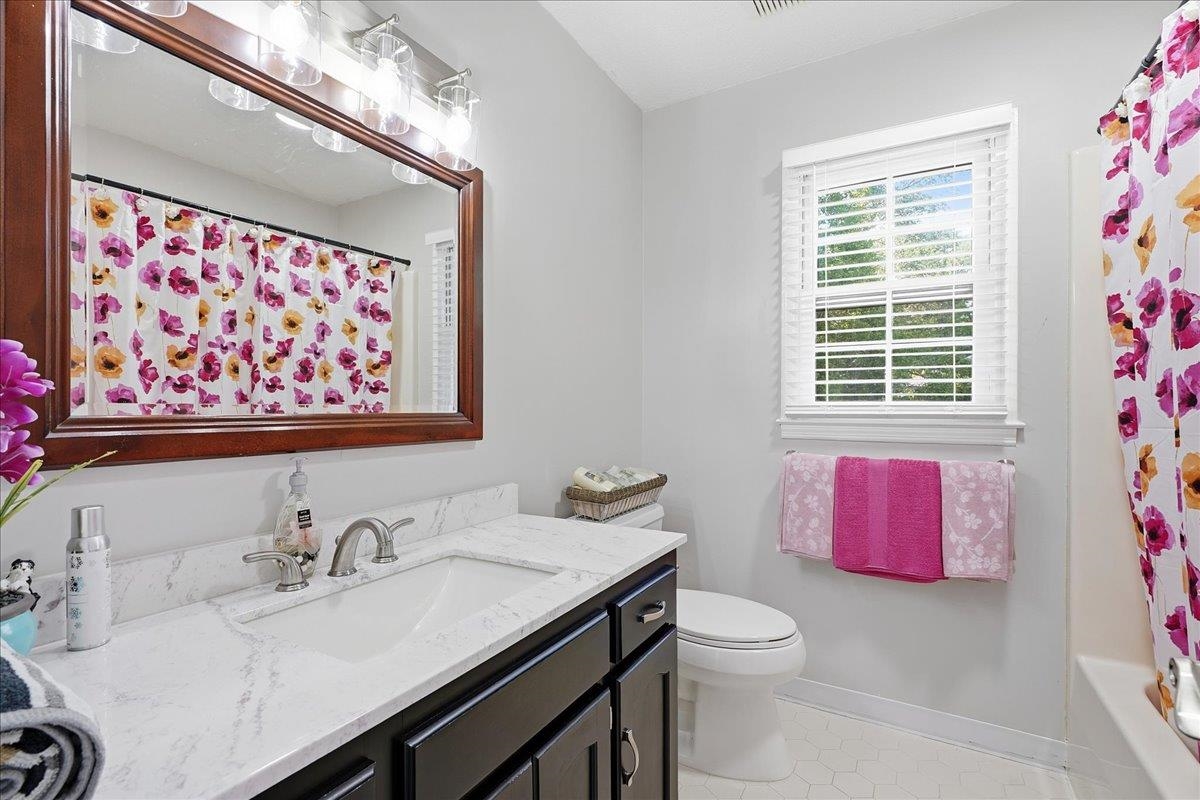 410 Thornhill Drive Property Photo 24