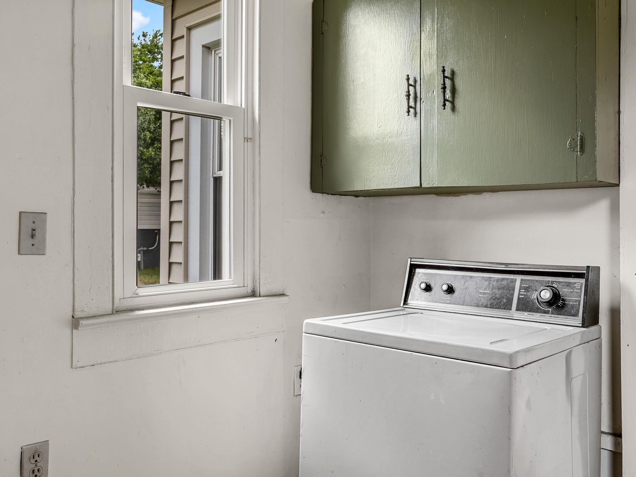 33 Lawrence Street Property Photo 11