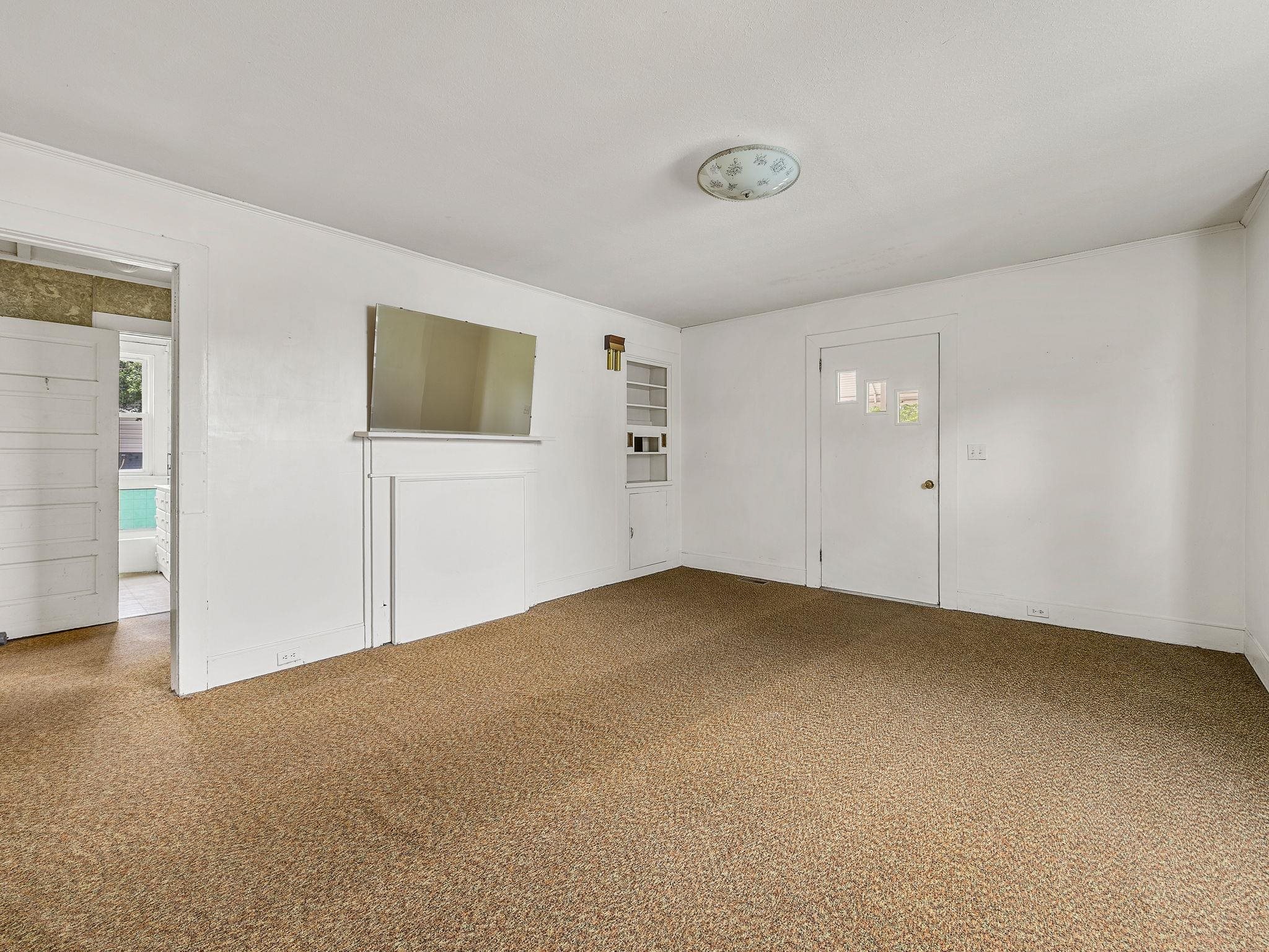33 Lawrence Street Property Photo 15