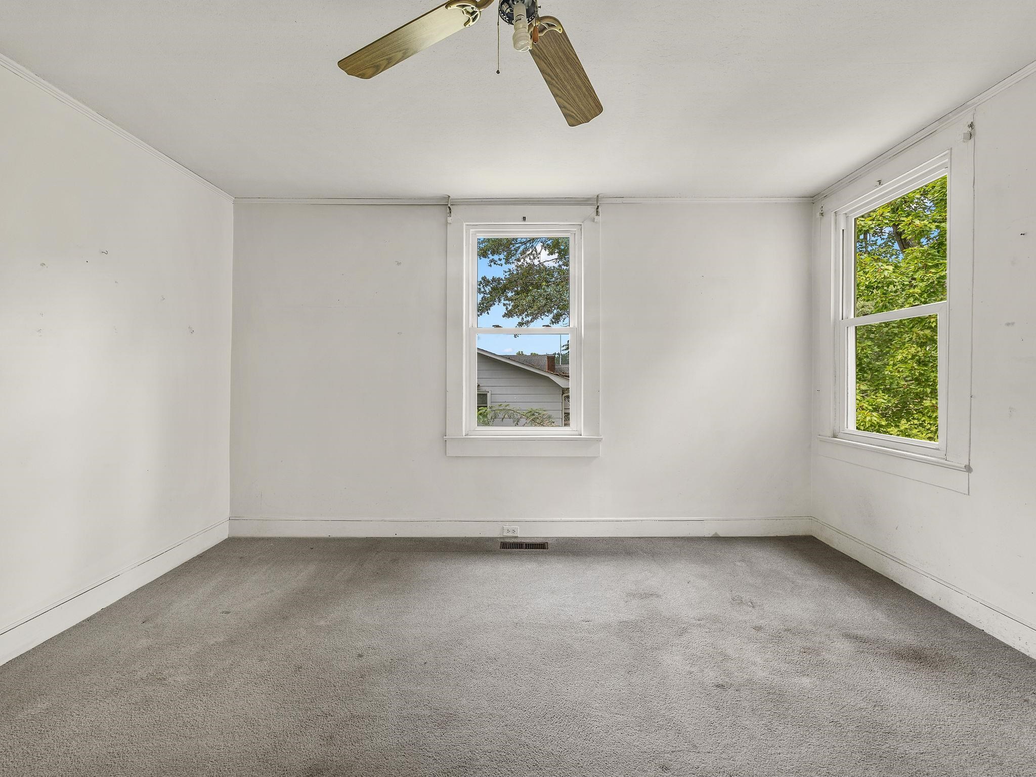 33 Lawrence Street Property Photo 16