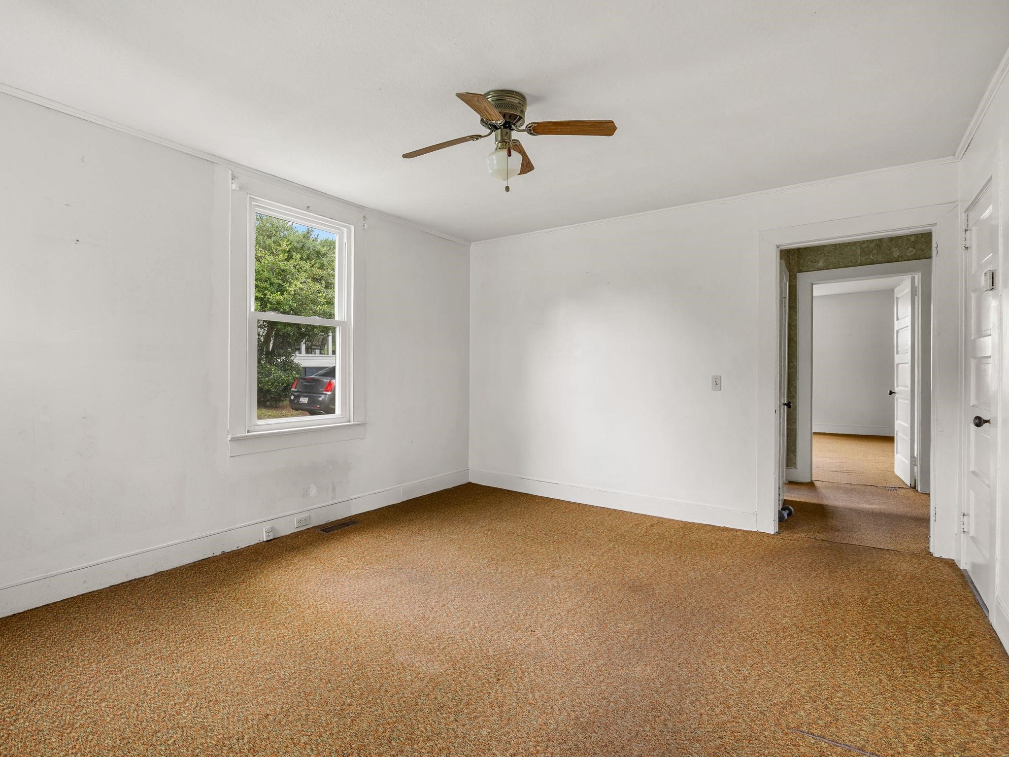 33 Lawrence Street Property Photo 19